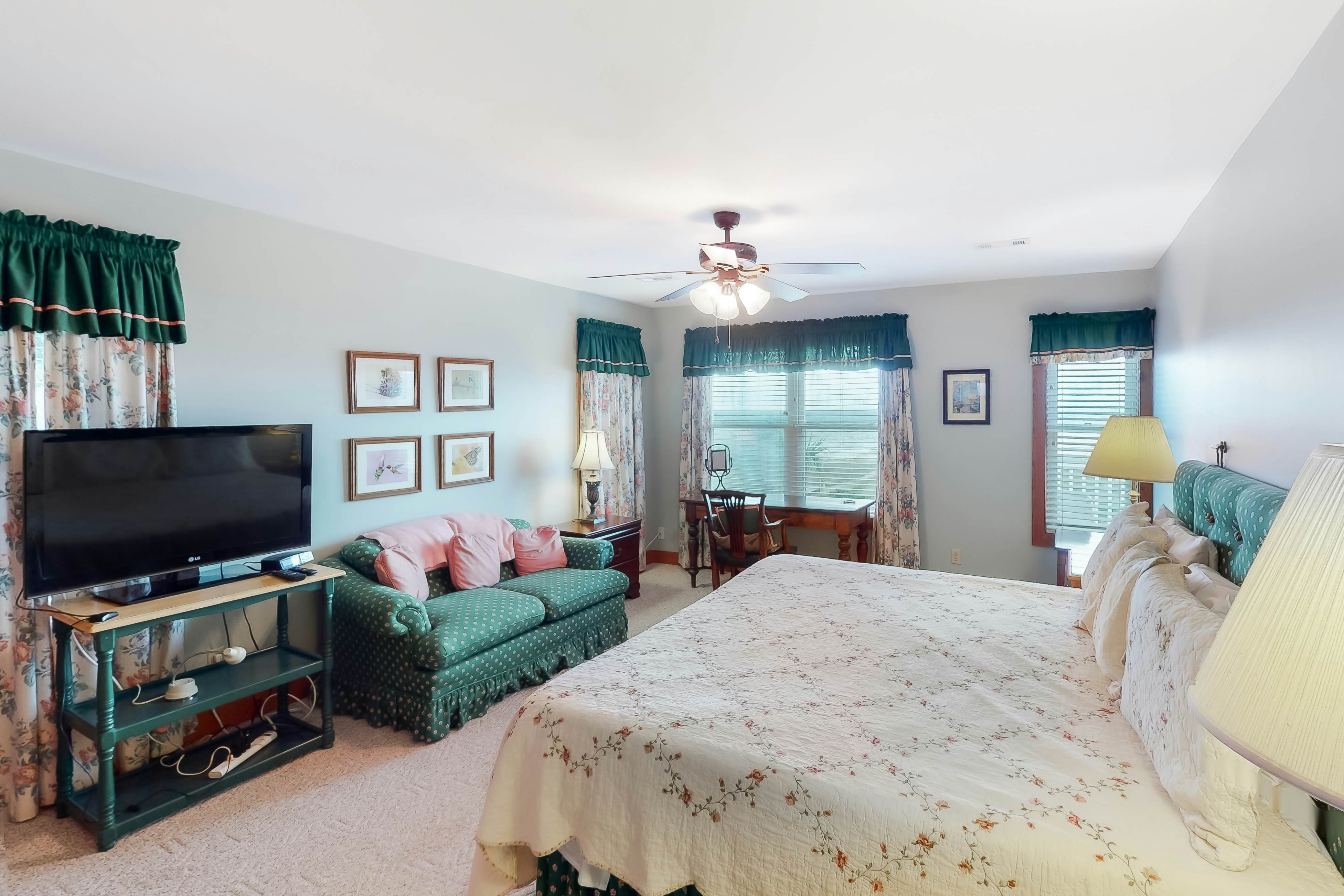 Sunset On The Sound - B Side