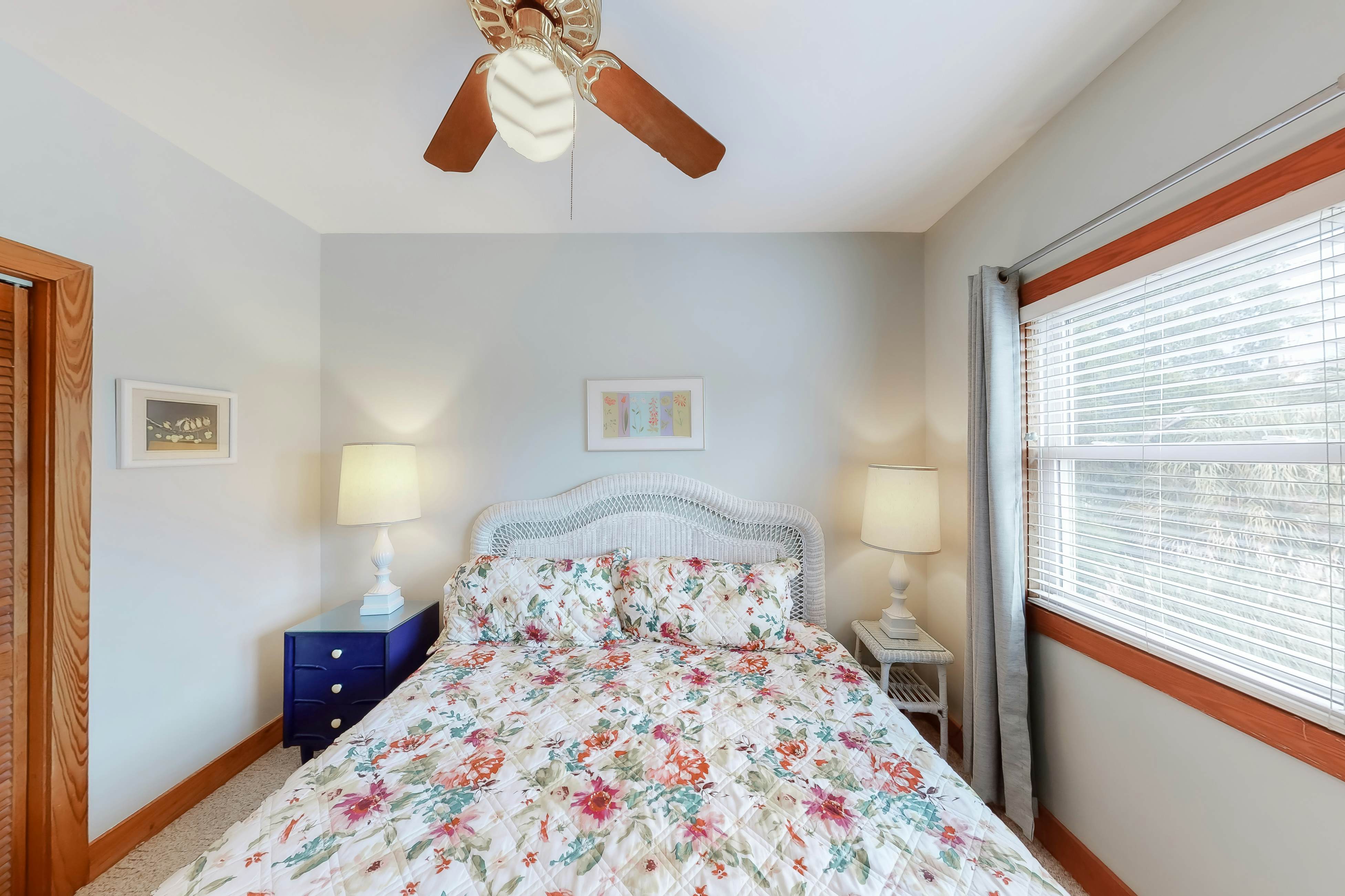 Sunset On The Sound - B Side