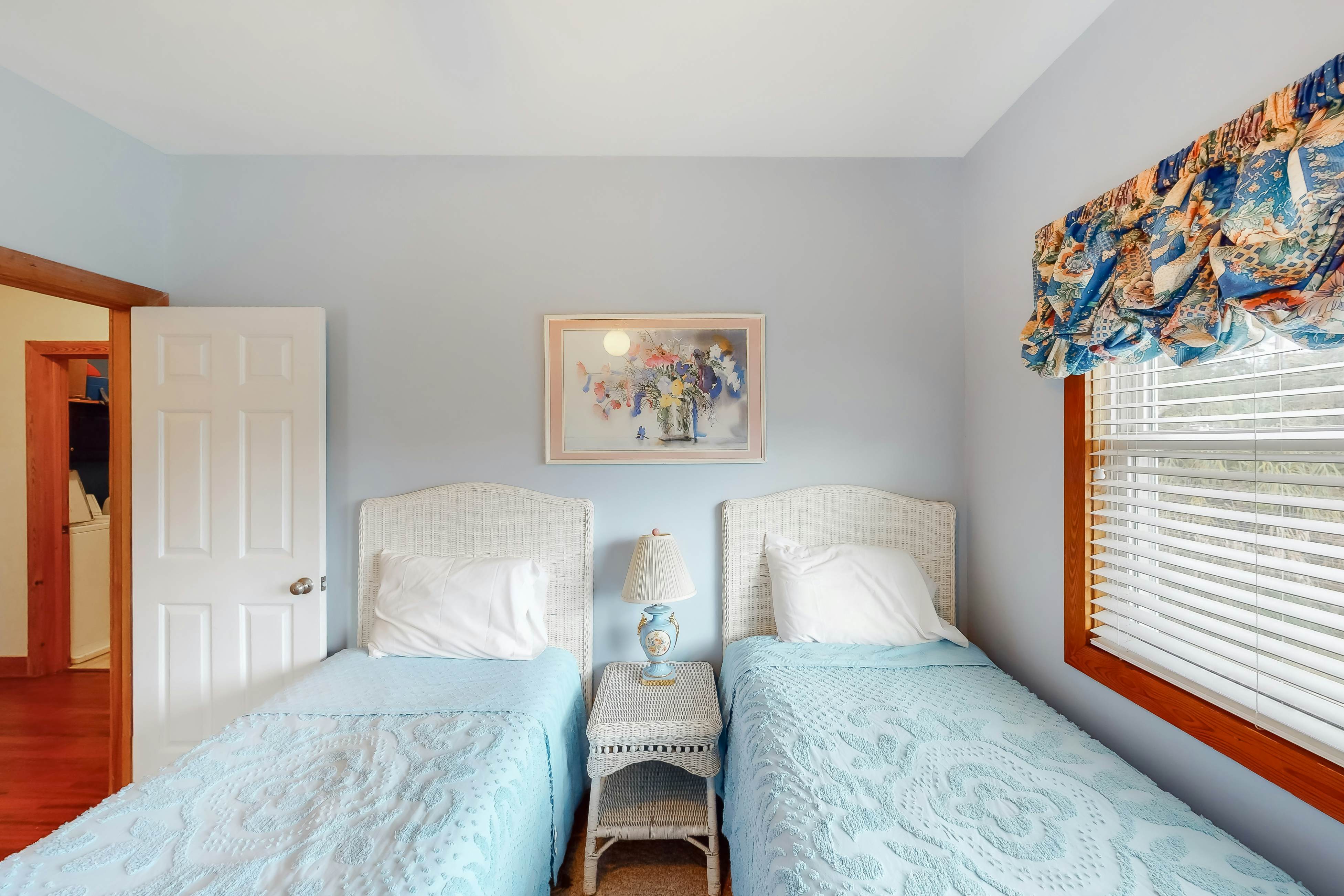 Sunset On The Sound - B Side