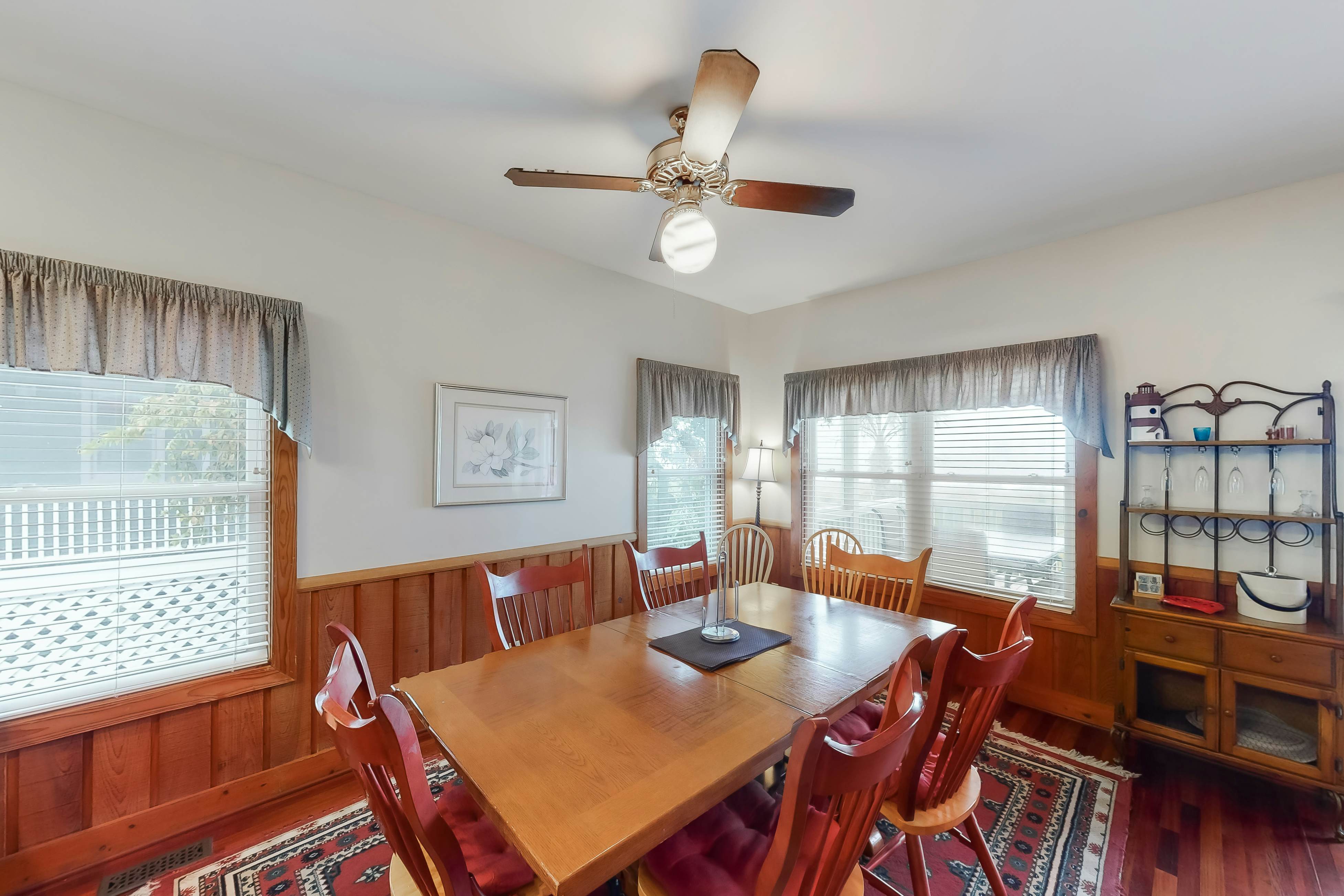 Sunset On The Sound - B Side