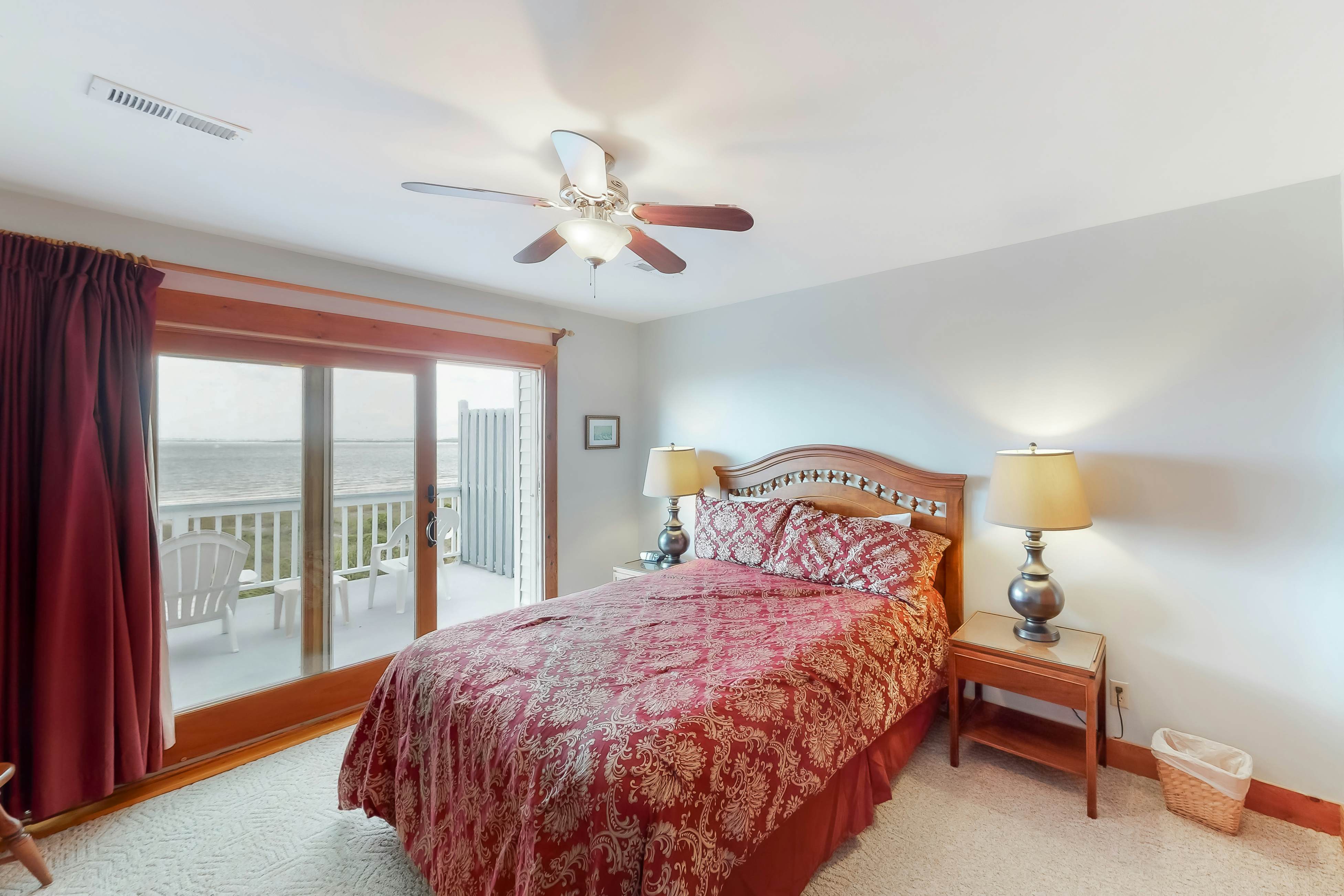 Sunset On The Sound - B Side