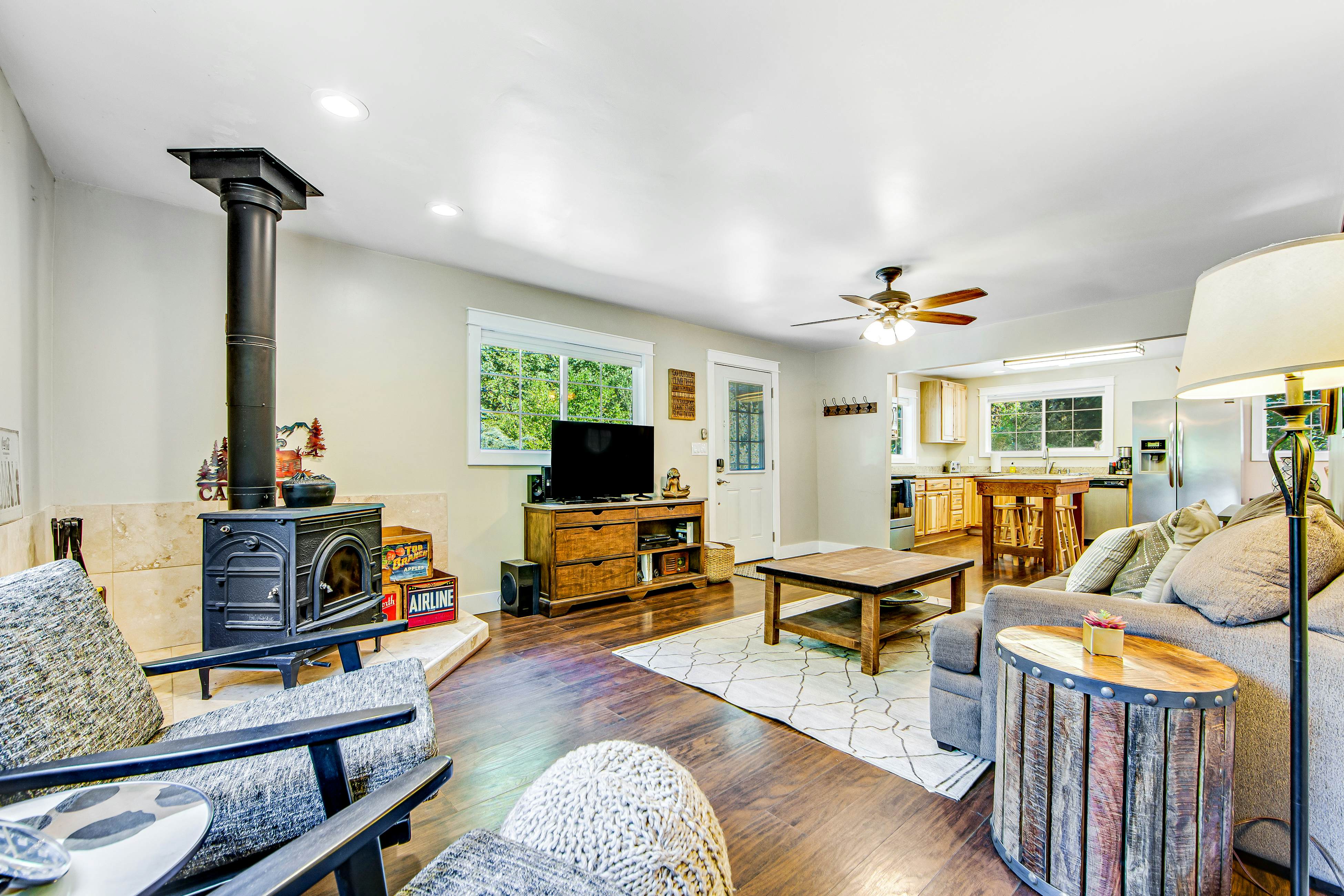 Sonoma County Vacation Rentals, Vacation Homes, Cabins Vacasa