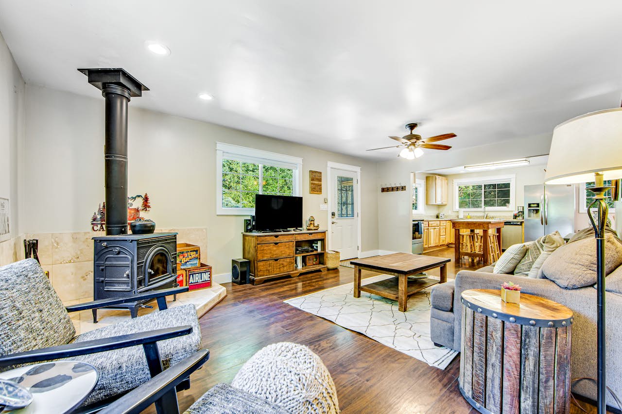 Orchard Near the River Escape 1 BD Forestville, CA Vacation Rental