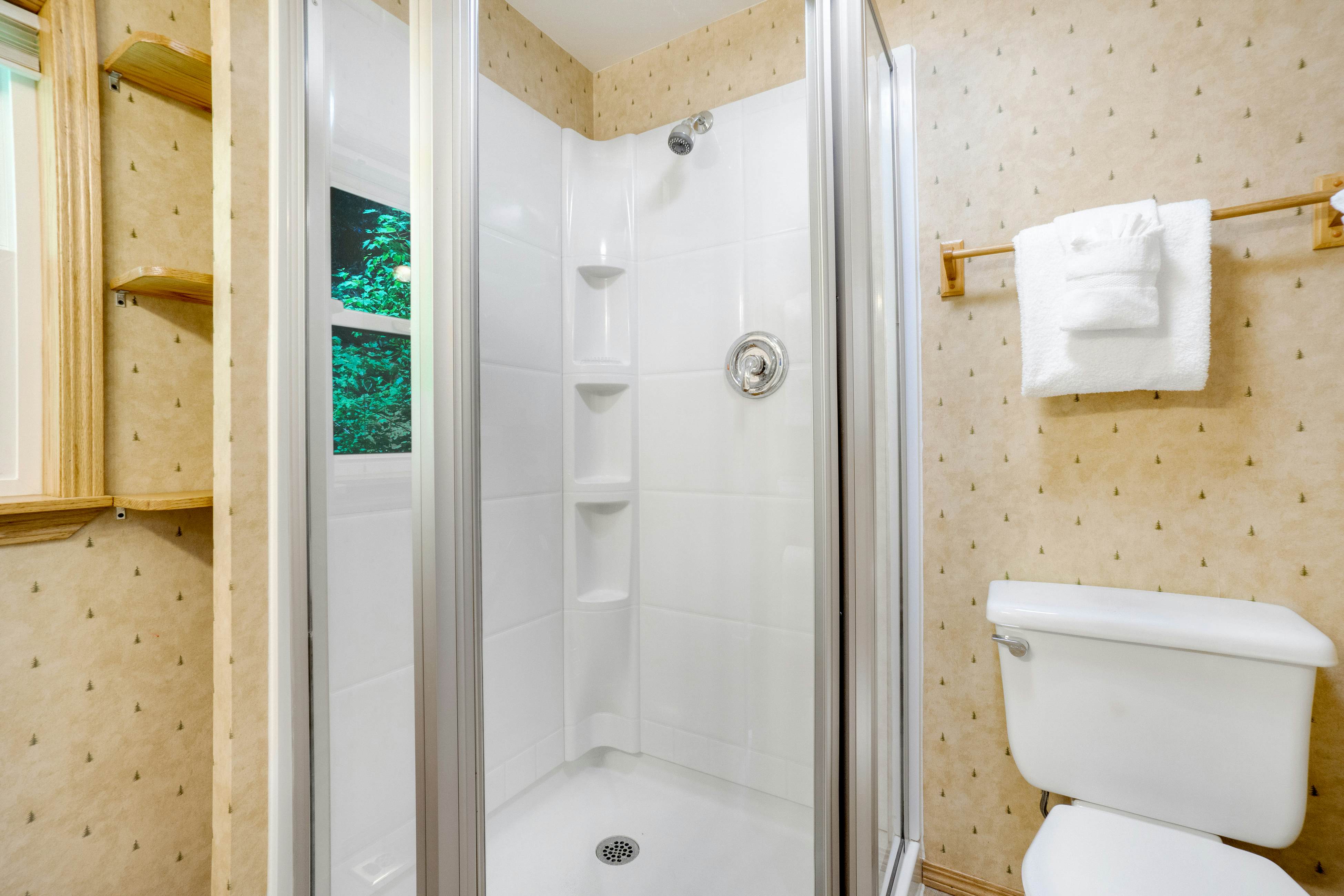 Yakima Riverfront Cabin 1 BD Cle Elum, WA Vacation Rental Vacasa