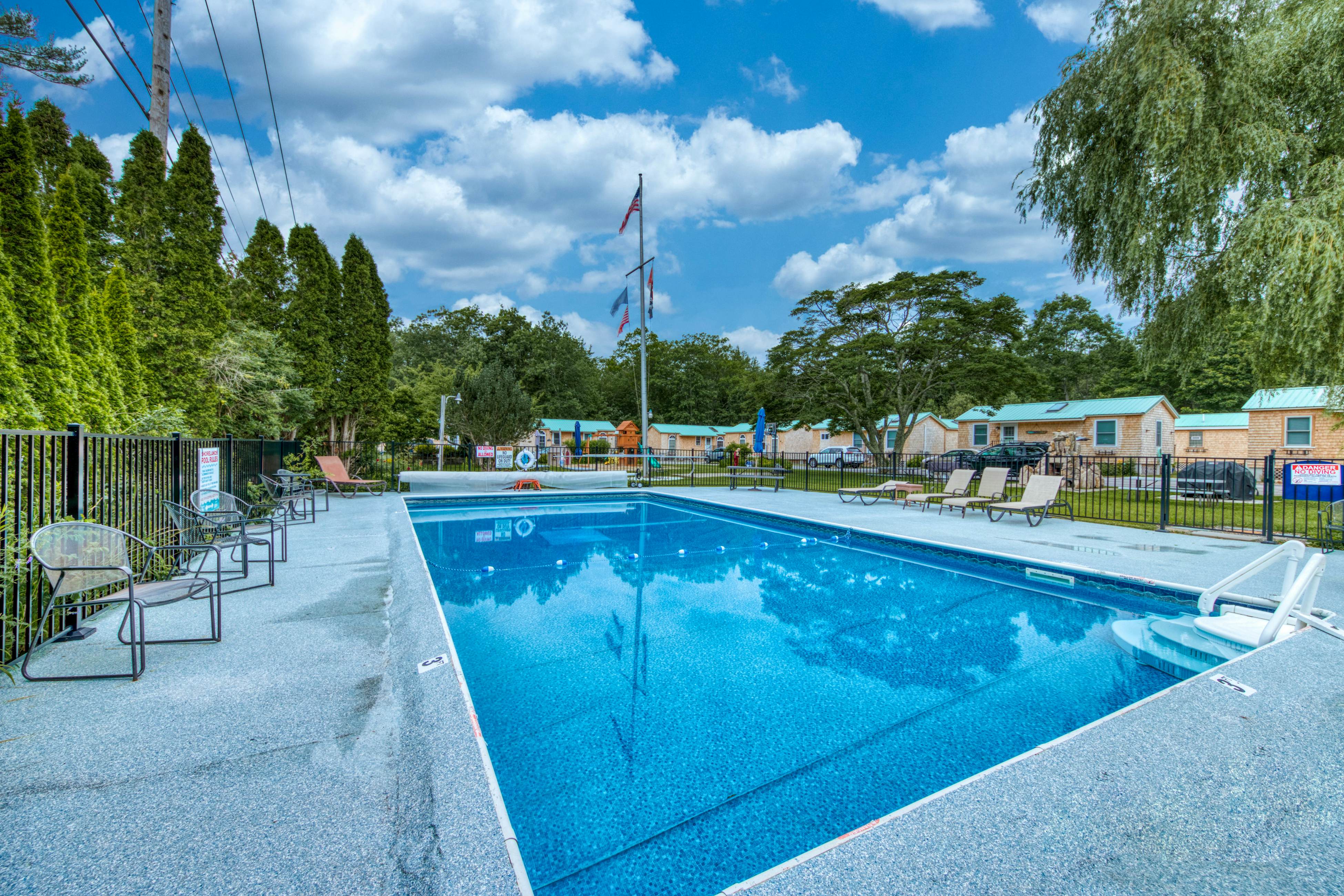 Shorelands Resort Cottage 24