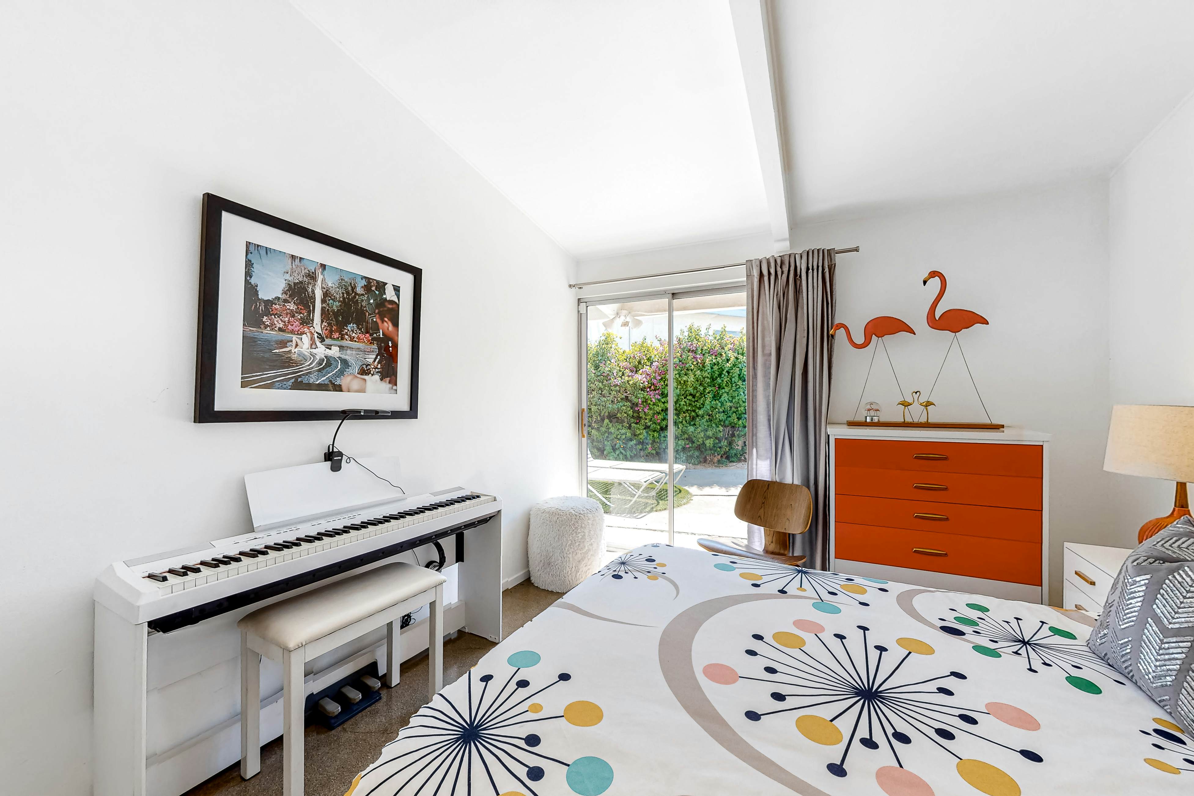 The Arrow of Twin Palms - Midcentury Alexander - 3505