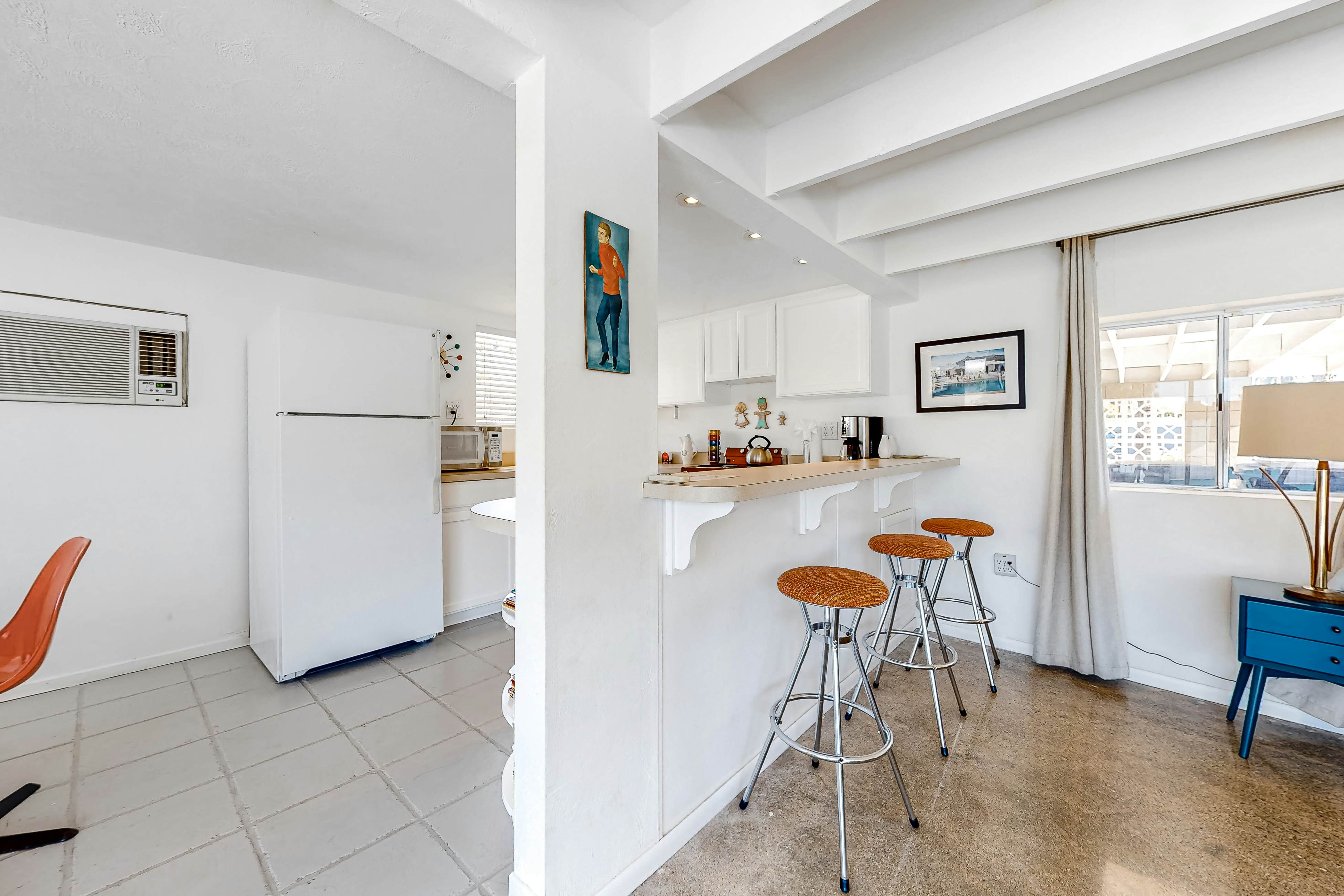 The Arrow of Twin Palms - Midcentury Alexander - 3505