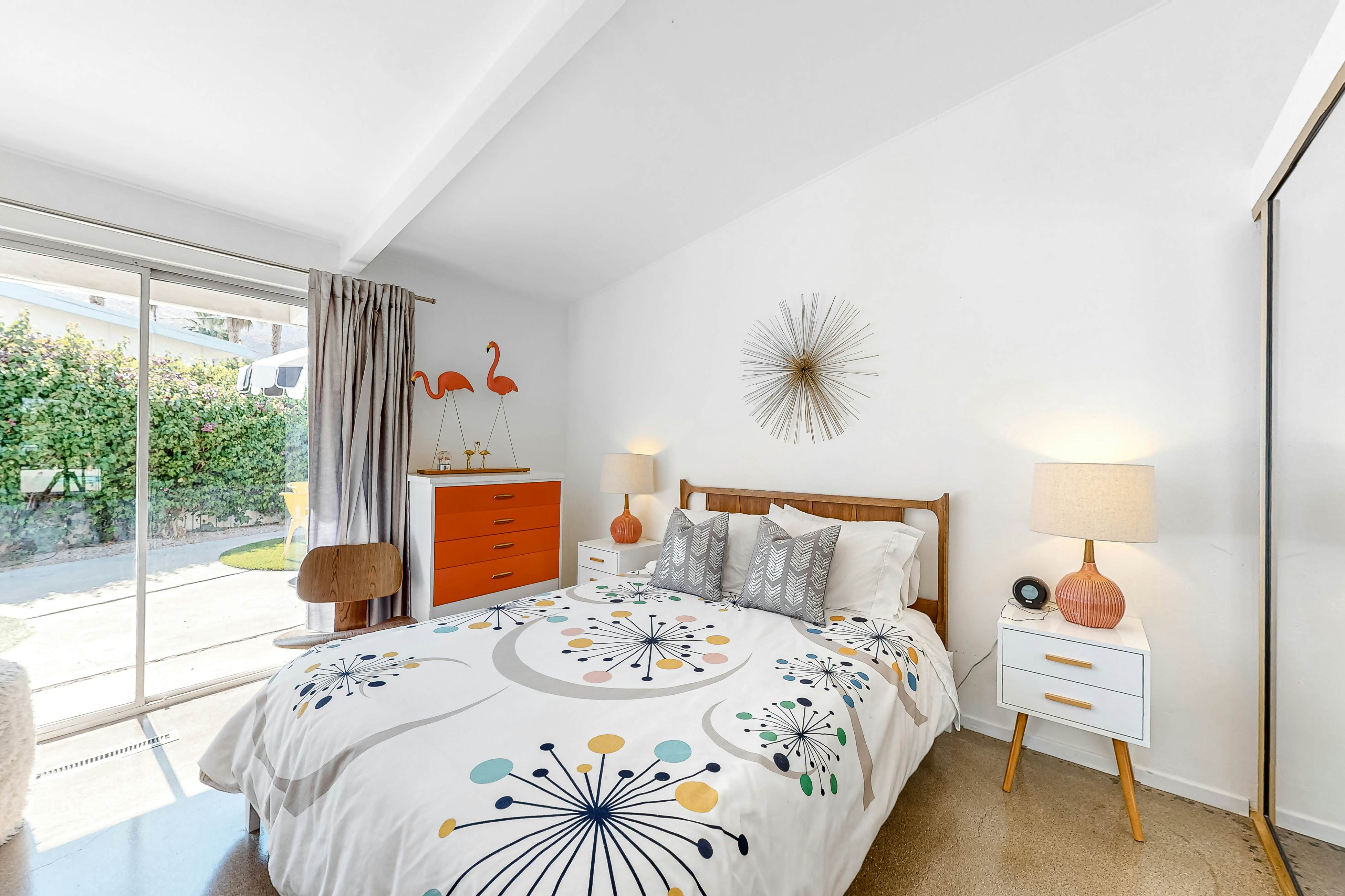 The Arrow of Twin Palms - Midcentury Alexander - 3505