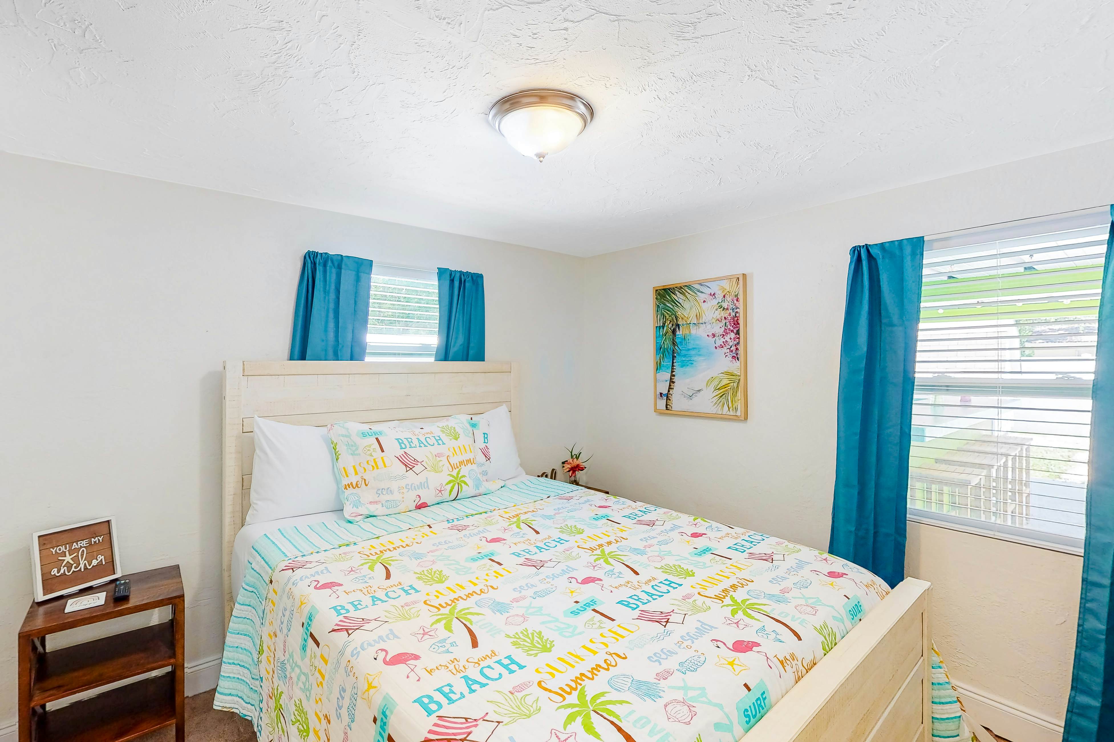 Pinellas Park Cottage 3 BD Pinellas Park, FL Vacation Rental Vacasa