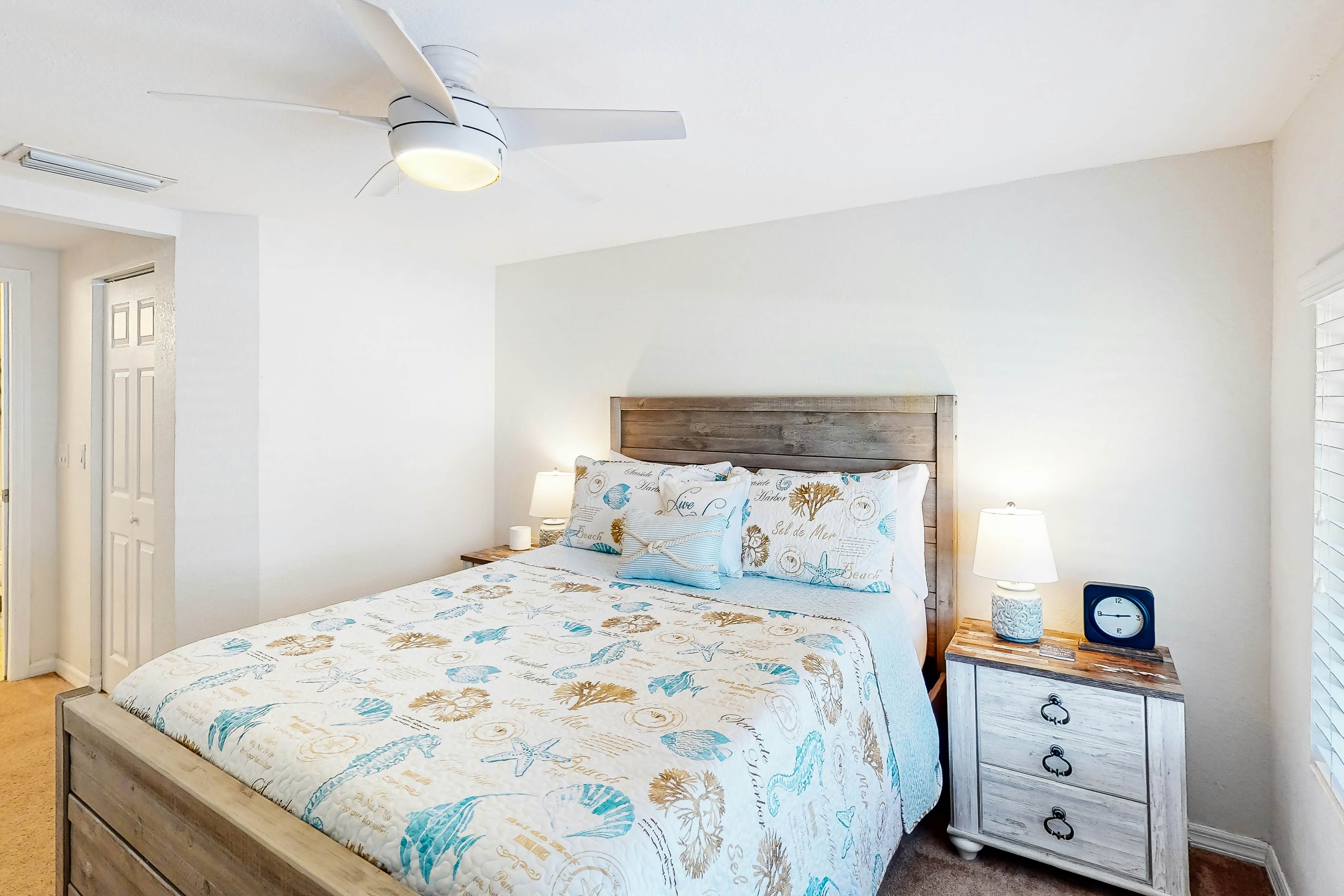 Pinellas Park Cottage 3 BD Pinellas Park, FL Vacation Rental Vacasa