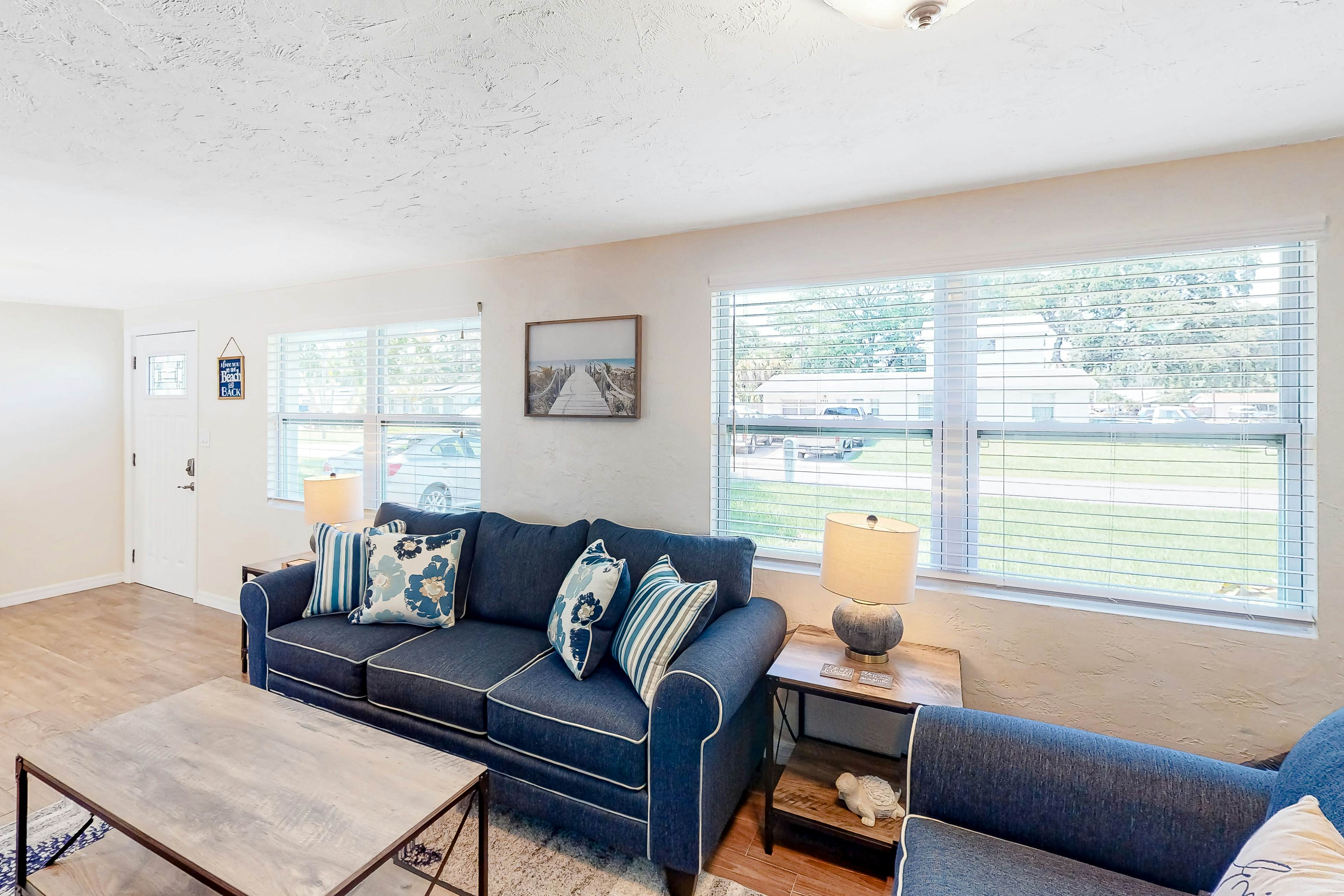 Pinellas Park Cottage 3 BD Pinellas Park, FL Vacation Rental Vacasa