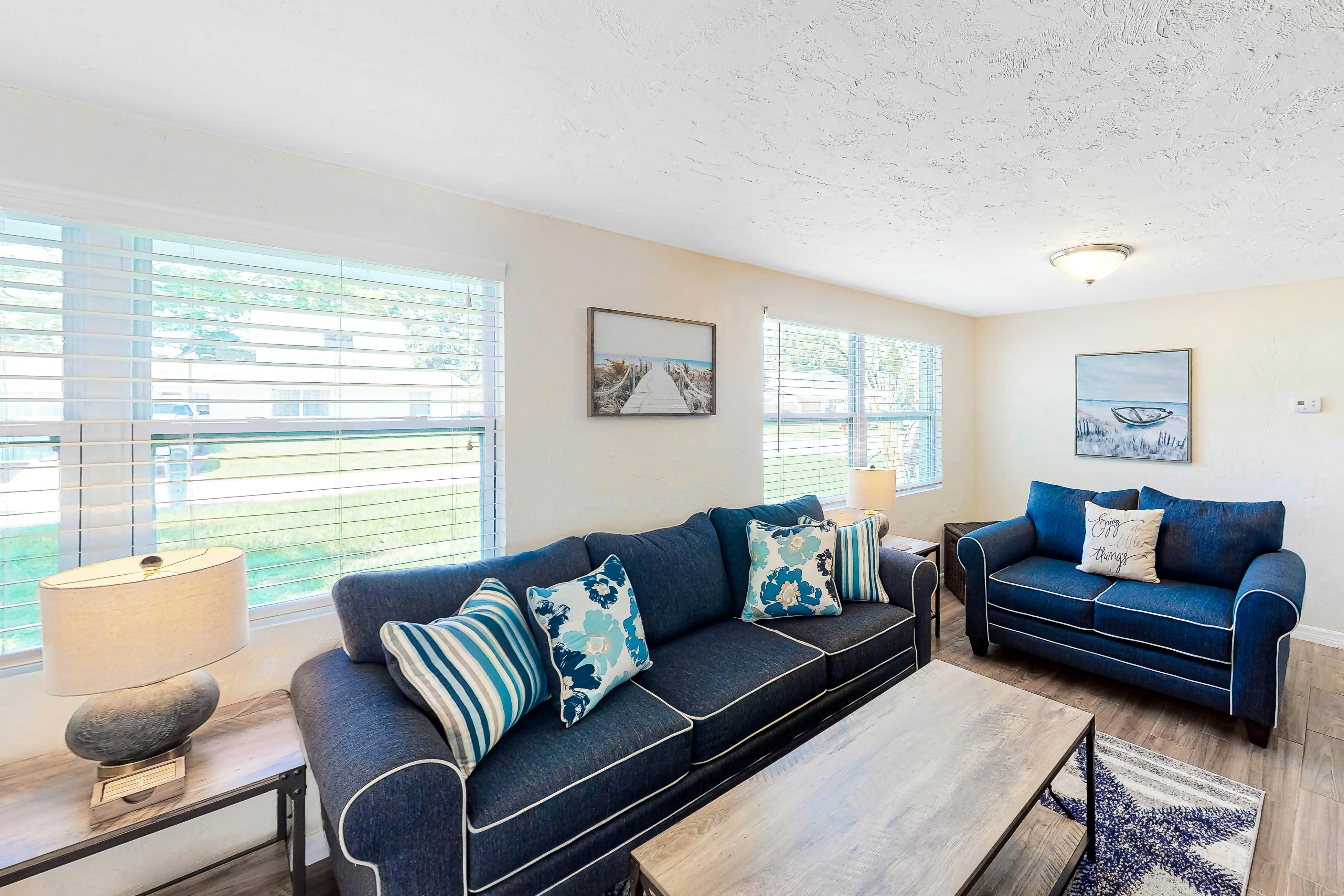 Pinellas Park Cottage 3 BD Pinellas Park, FL Vacation Rental Vacasa