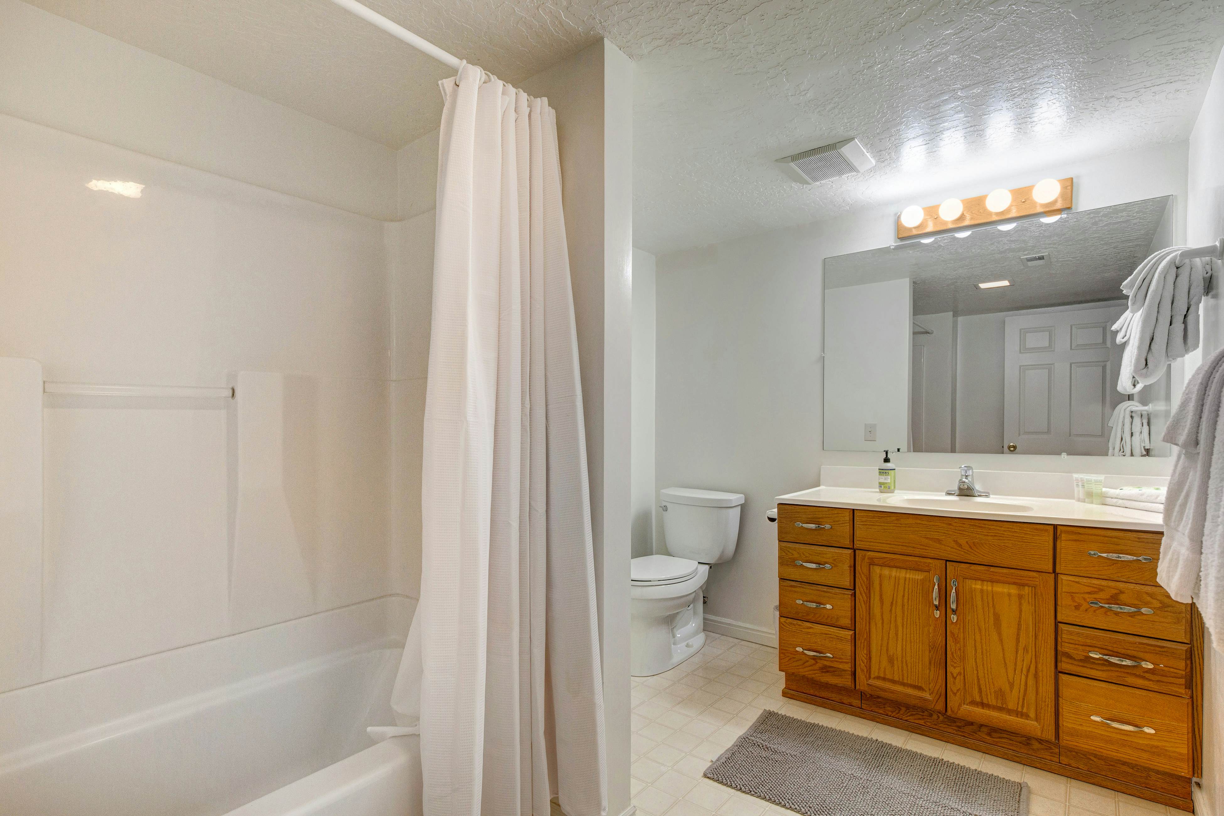 Cottonwood Convenience