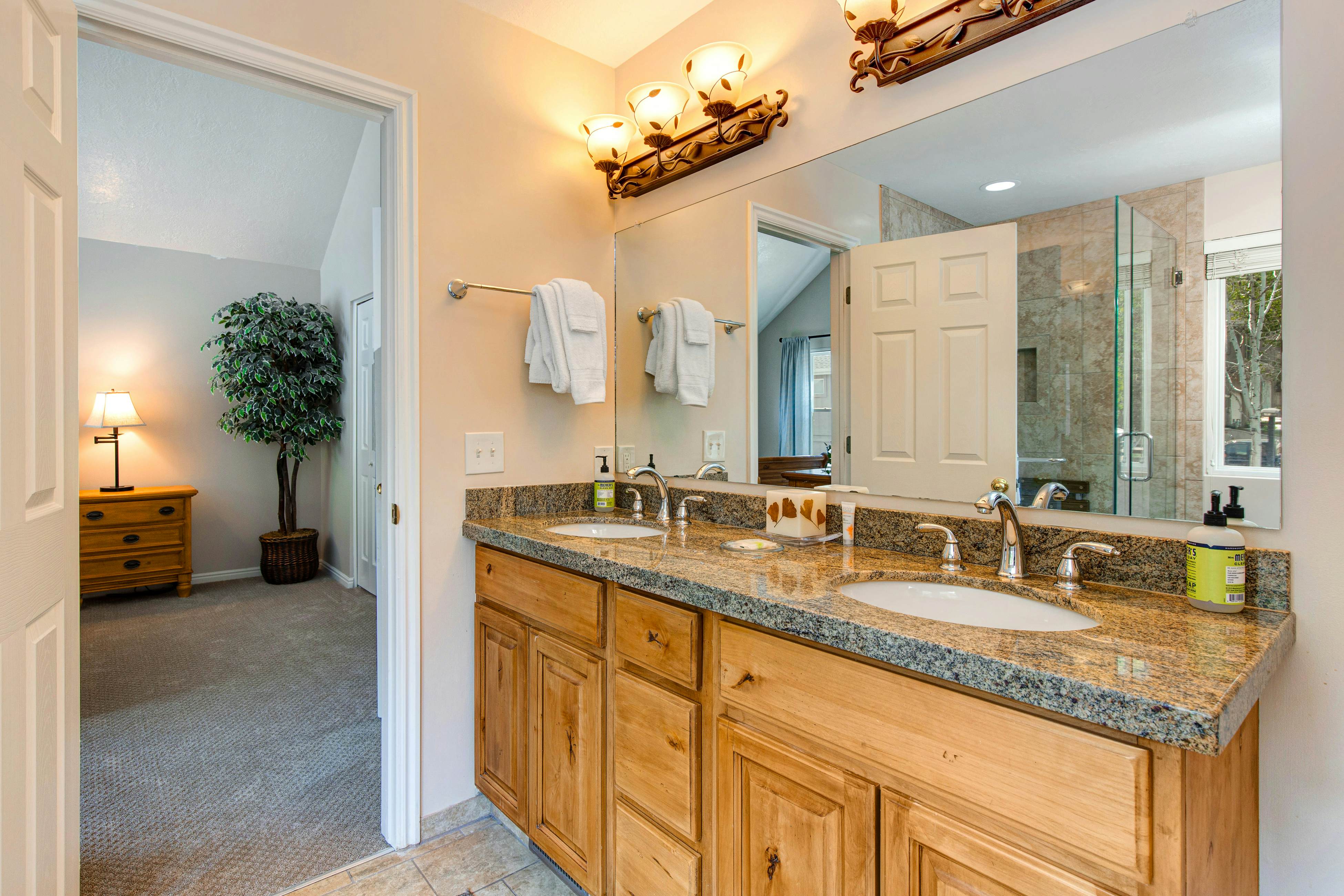 Cottonwood Convenience