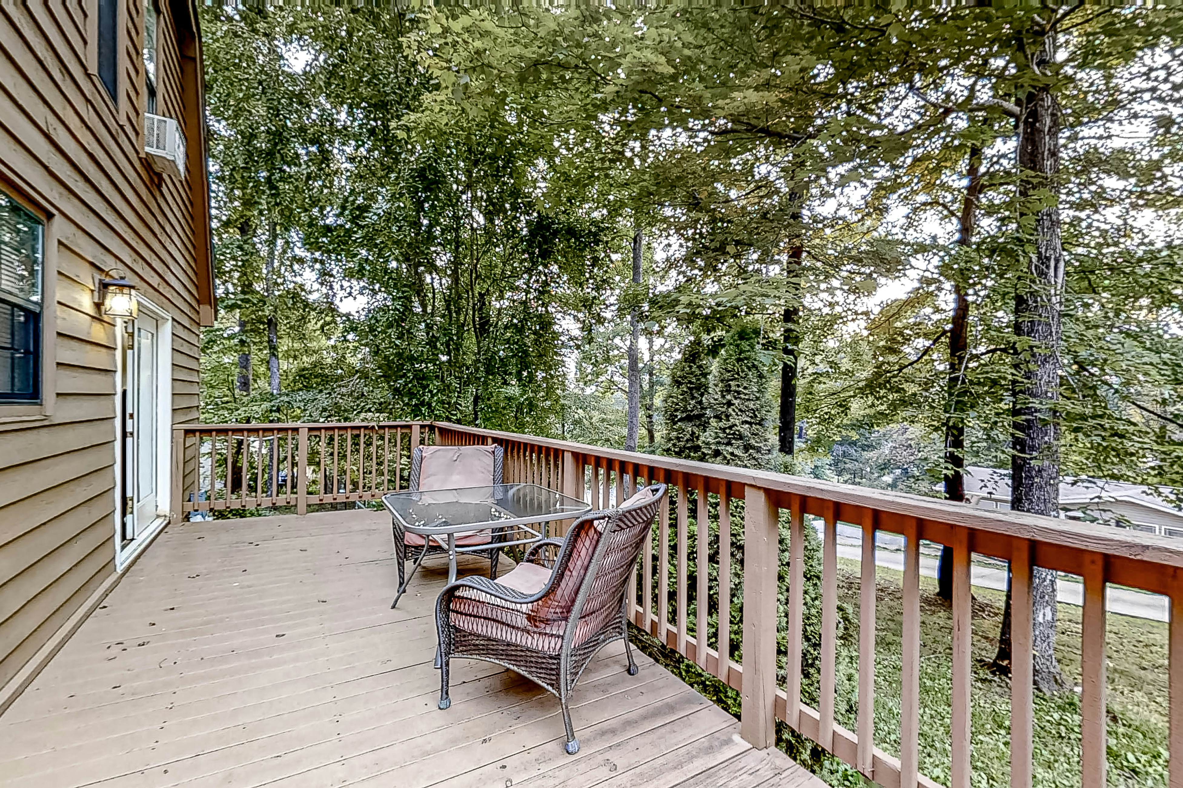 Sequoyah Hideaway 2 BD Andersonville, TN Vacation Rental Vacasa