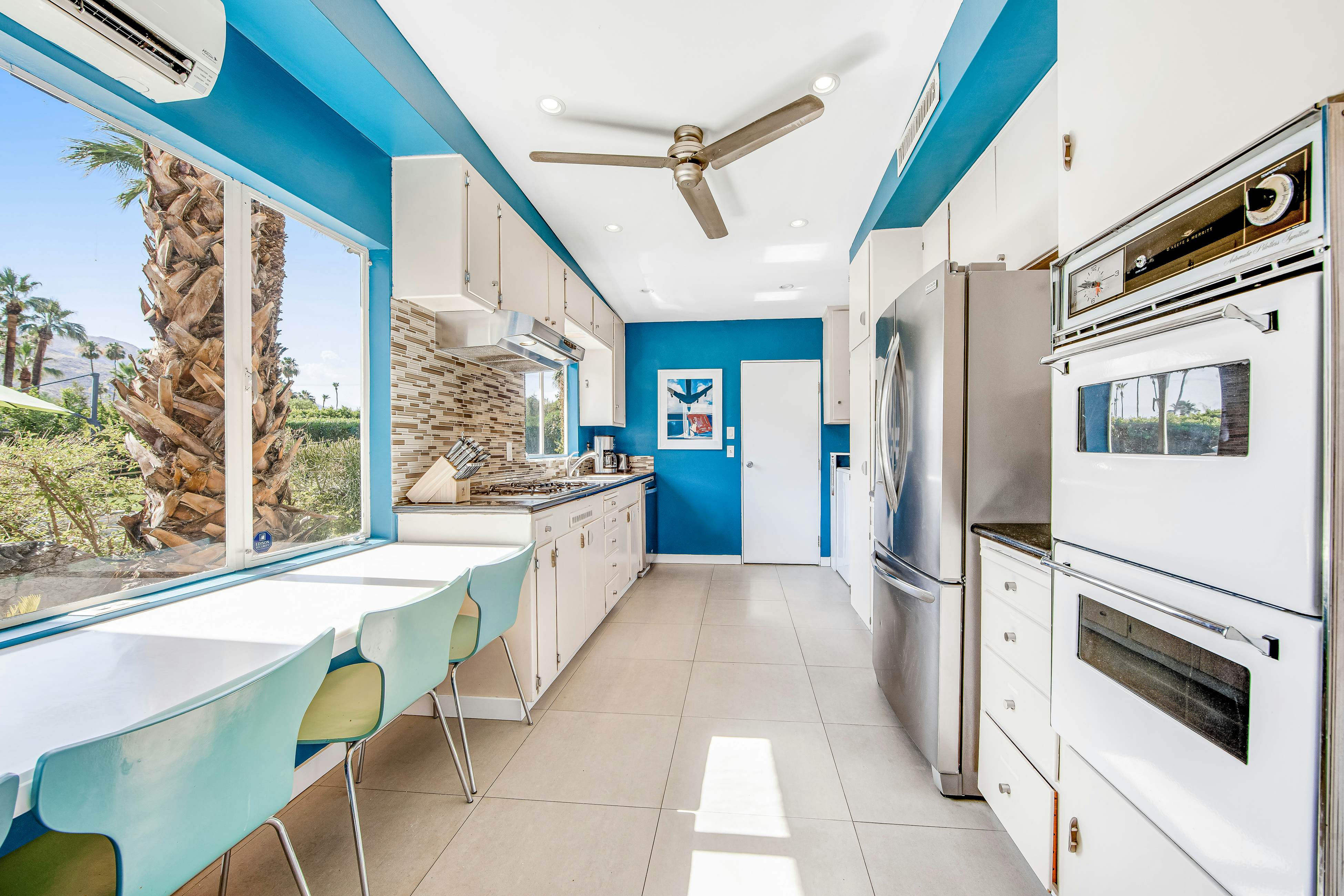 Good Vibrations - 966