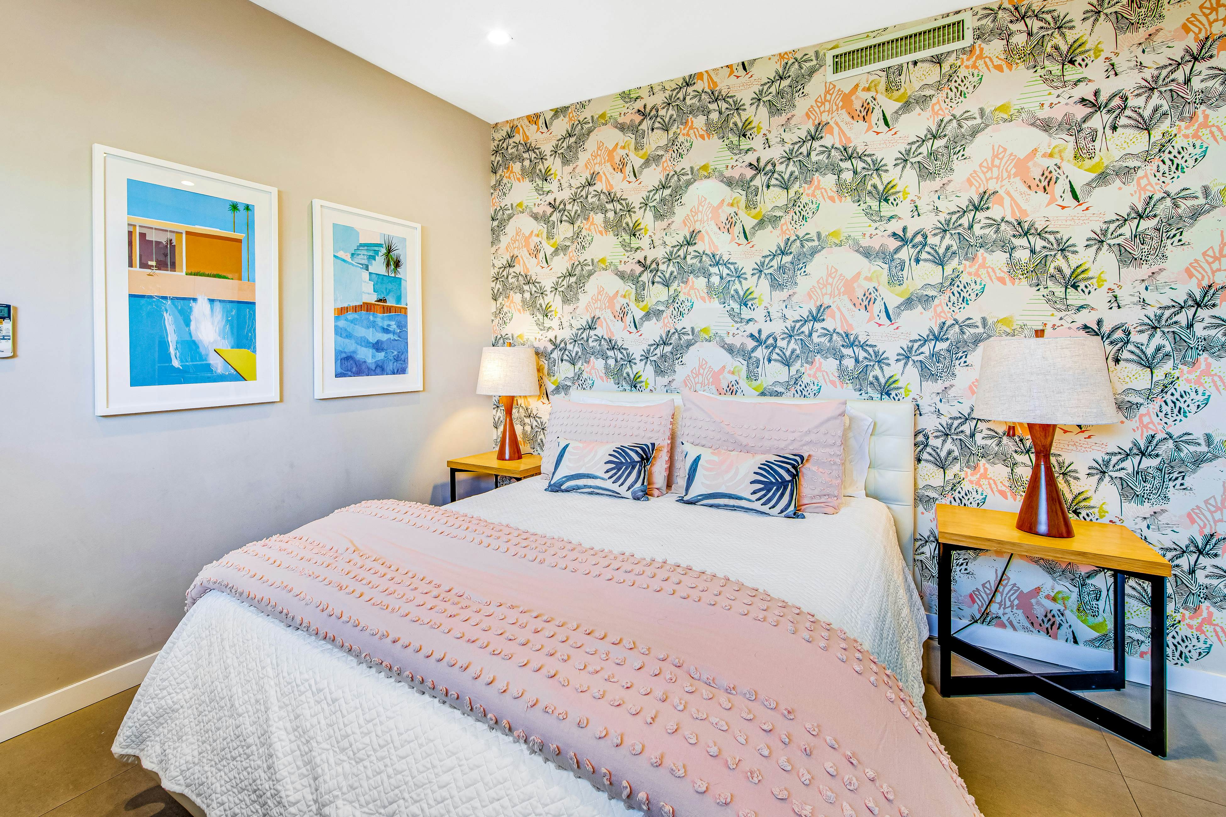 Good Vibrations - 966