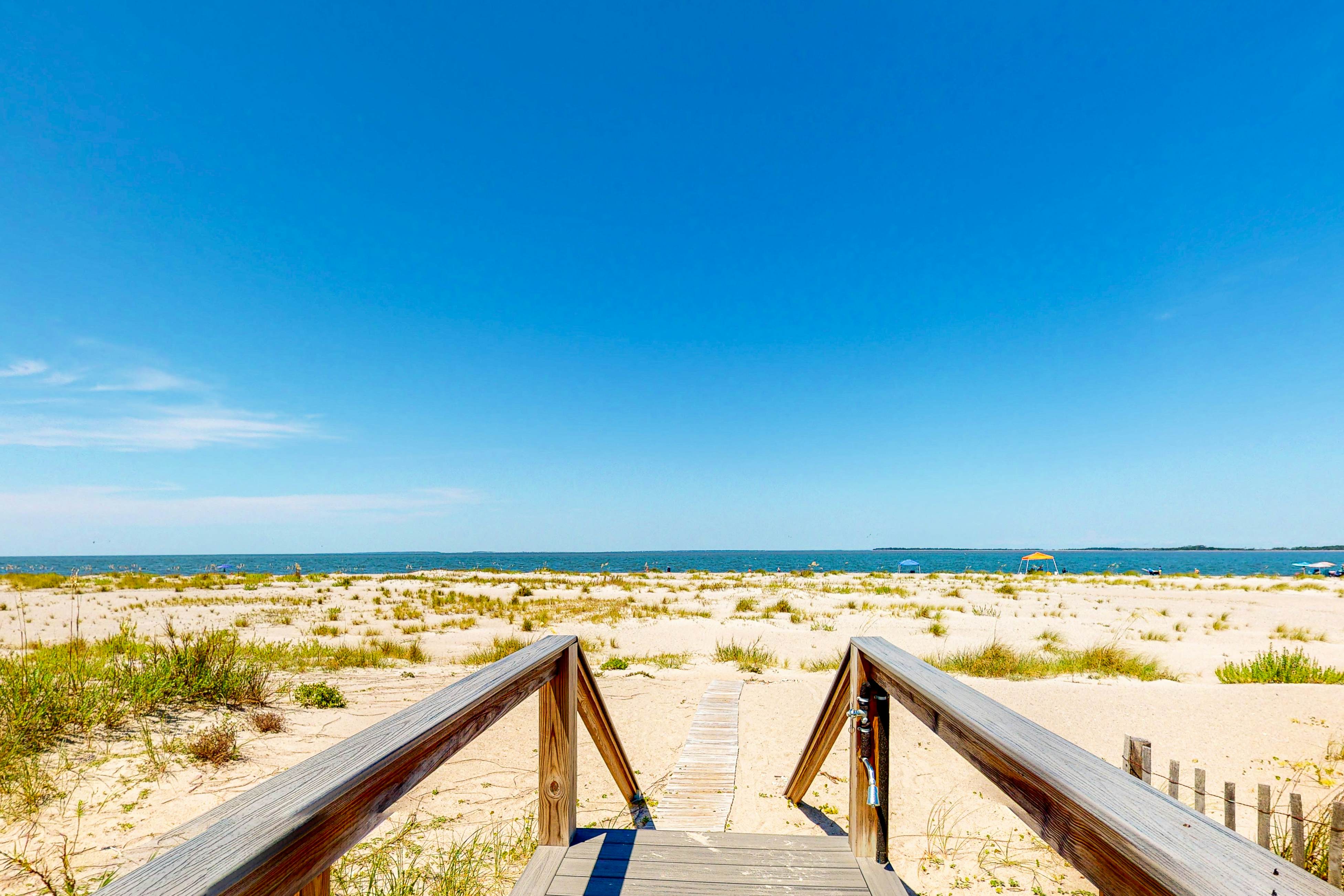 Ballentine Cottage 6 BD Edisto Beach, SC Vacation Rental Vacasa