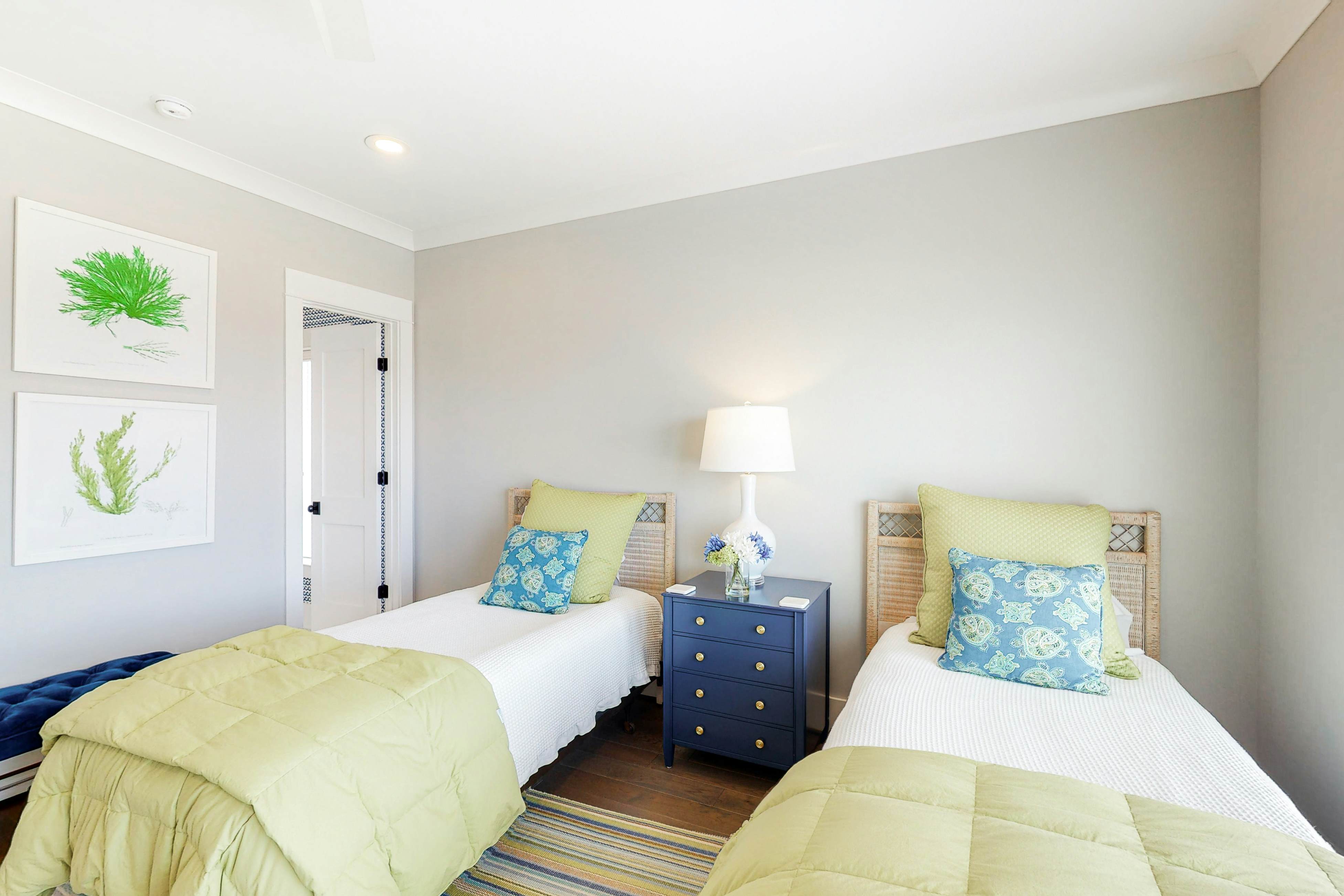 Ballentine Cottage 6 BD Edisto Beach, SC Vacation Rental Vacasa