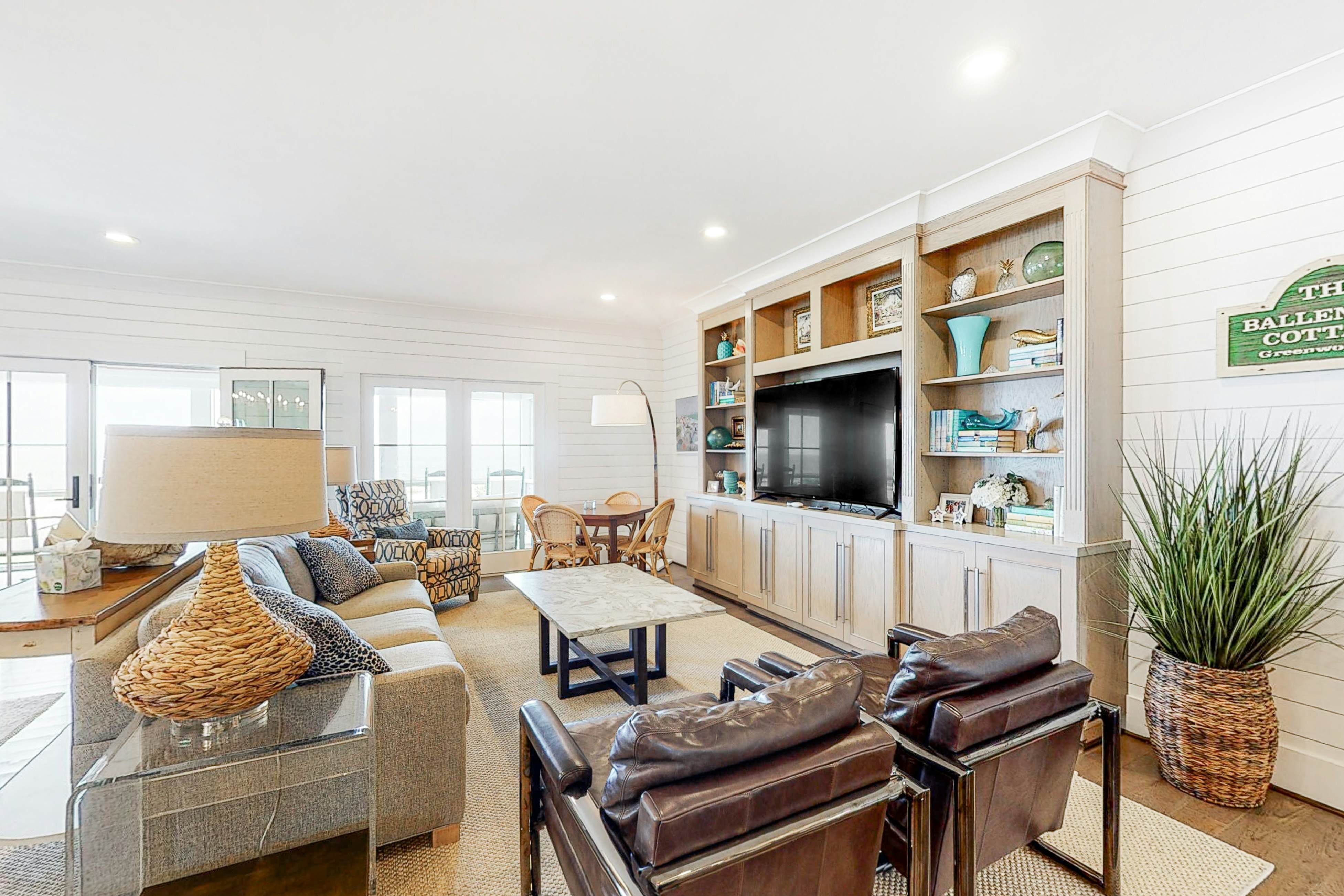 Ballentine Cottage 6 BD Edisto Beach, SC Vacation Rental Vacasa