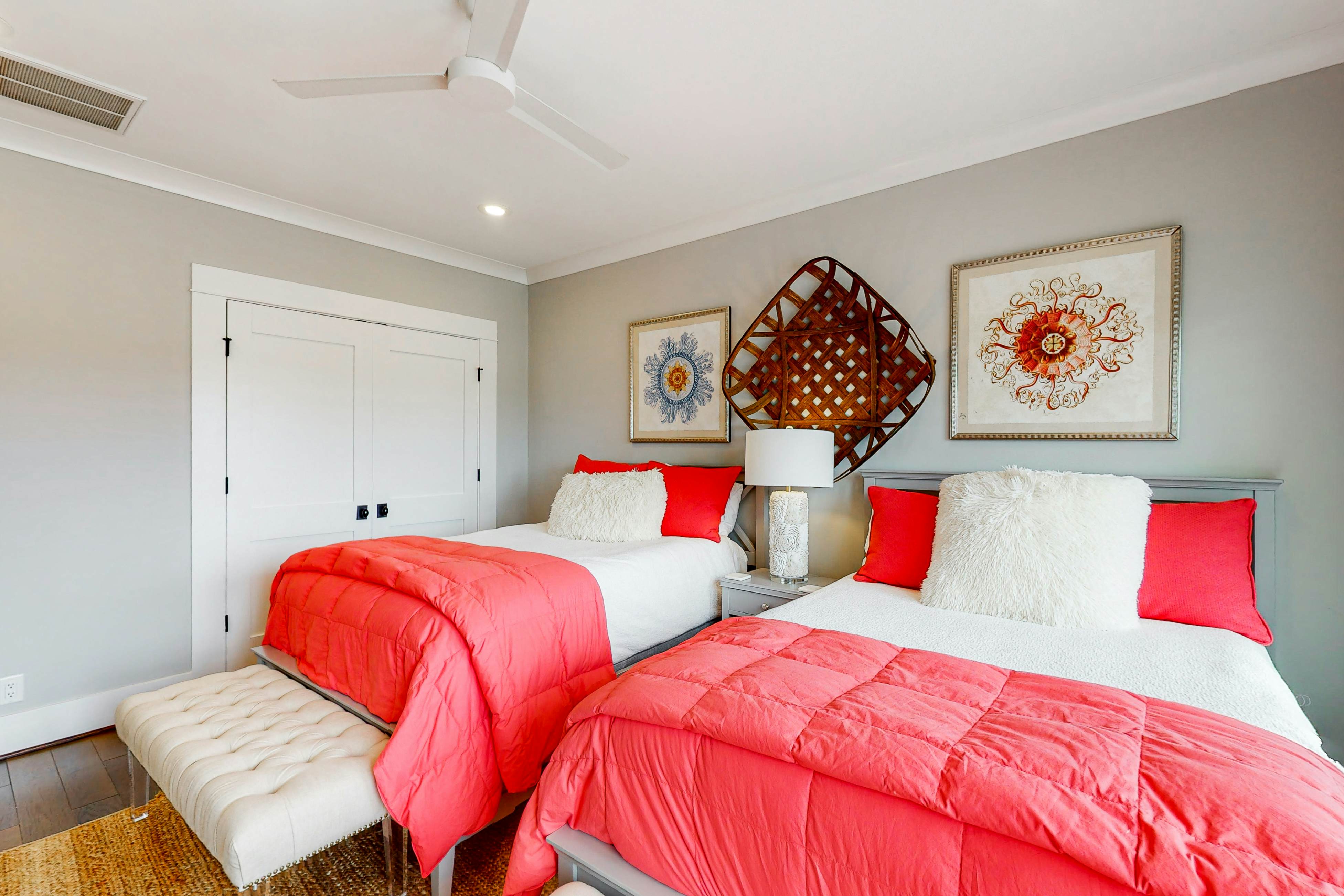 Ballentine Cottage 6 BD Edisto Beach, SC Vacation Rental Vacasa