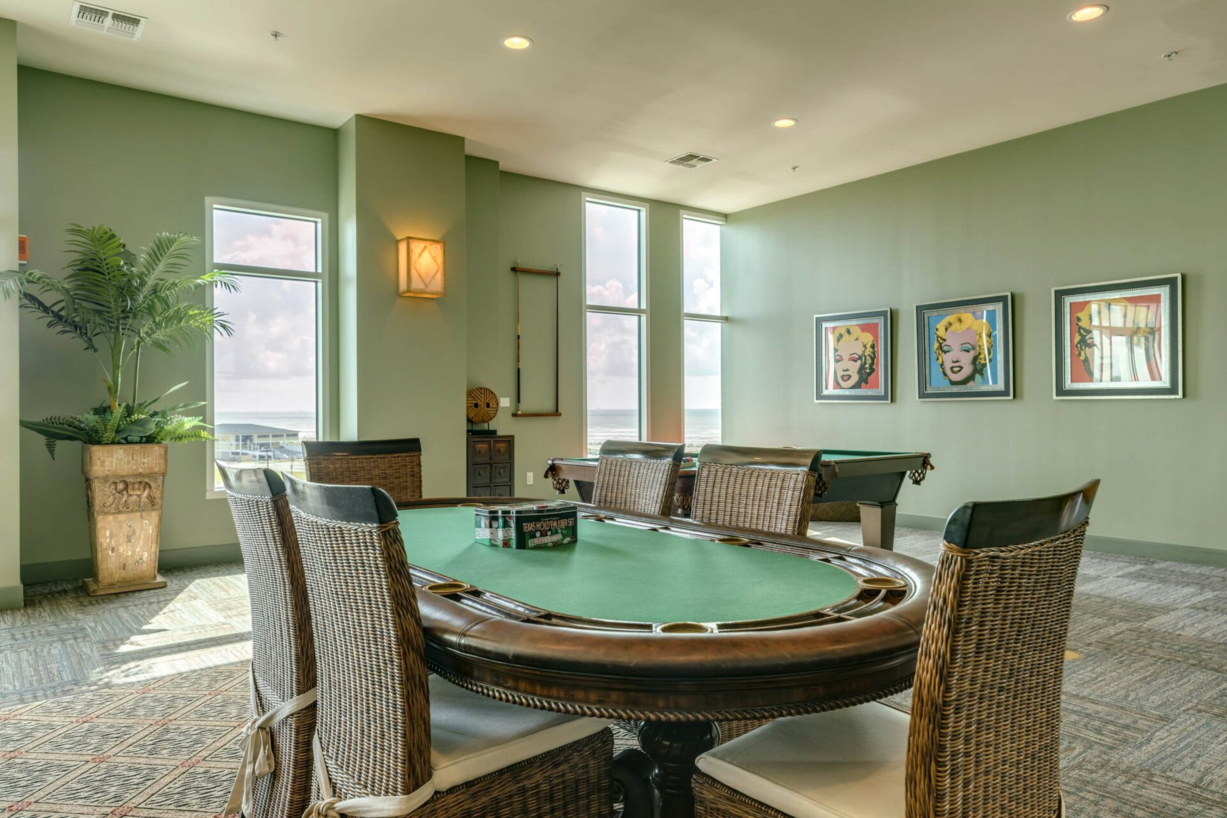 Emerald By the Sea #1302