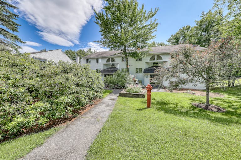 Glades 13 2 BD Warren, VT Vacation Rental Vacasa