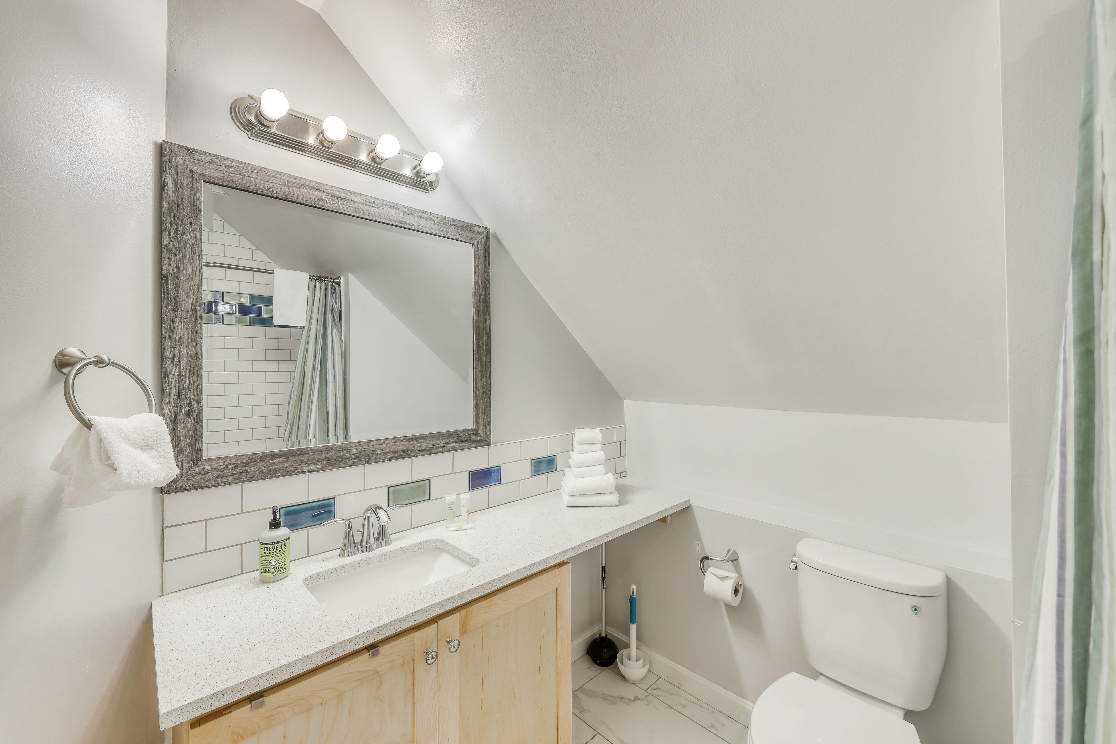 Cozy Stowe Village Retreat