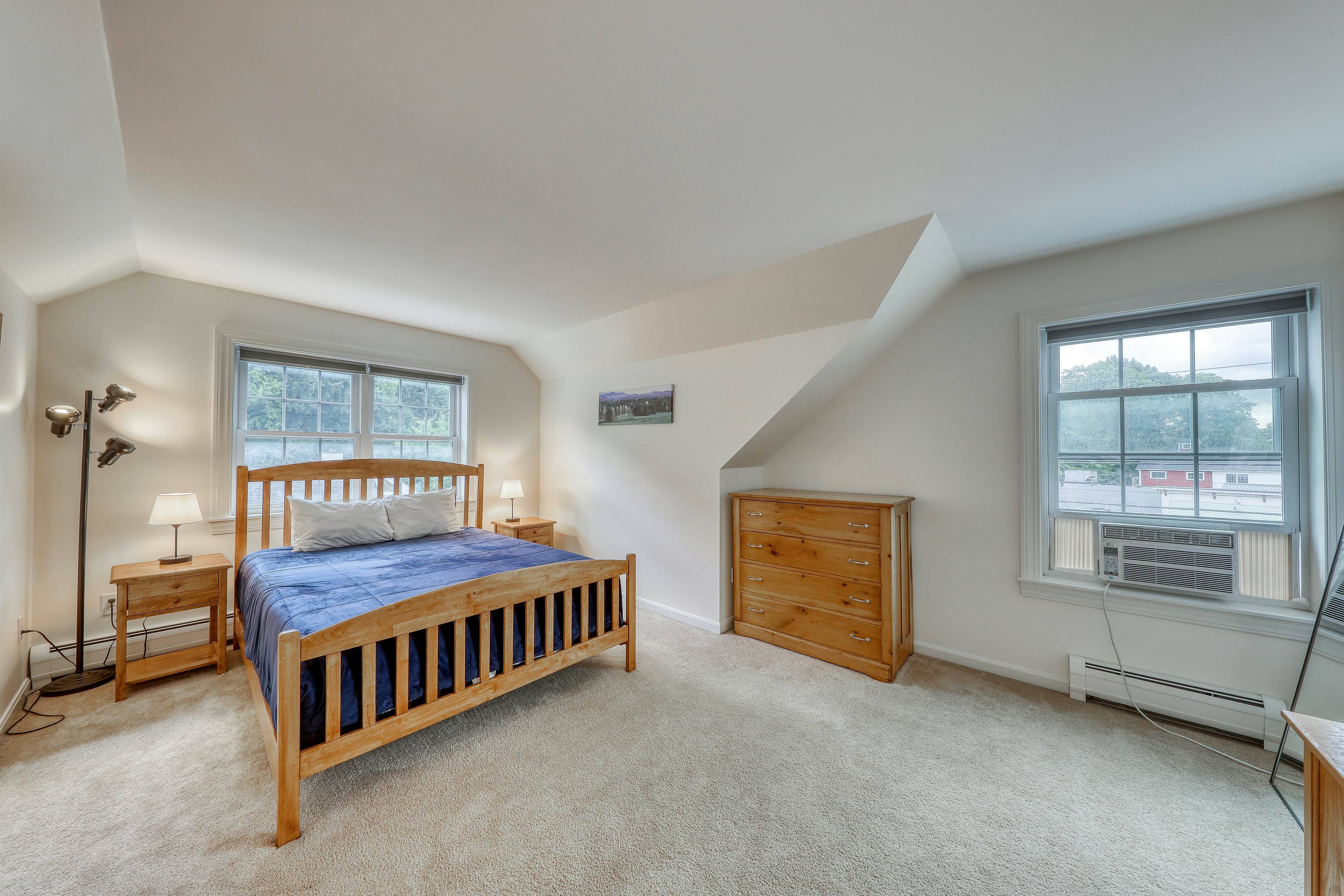 Cozy Stowe Village Retreat