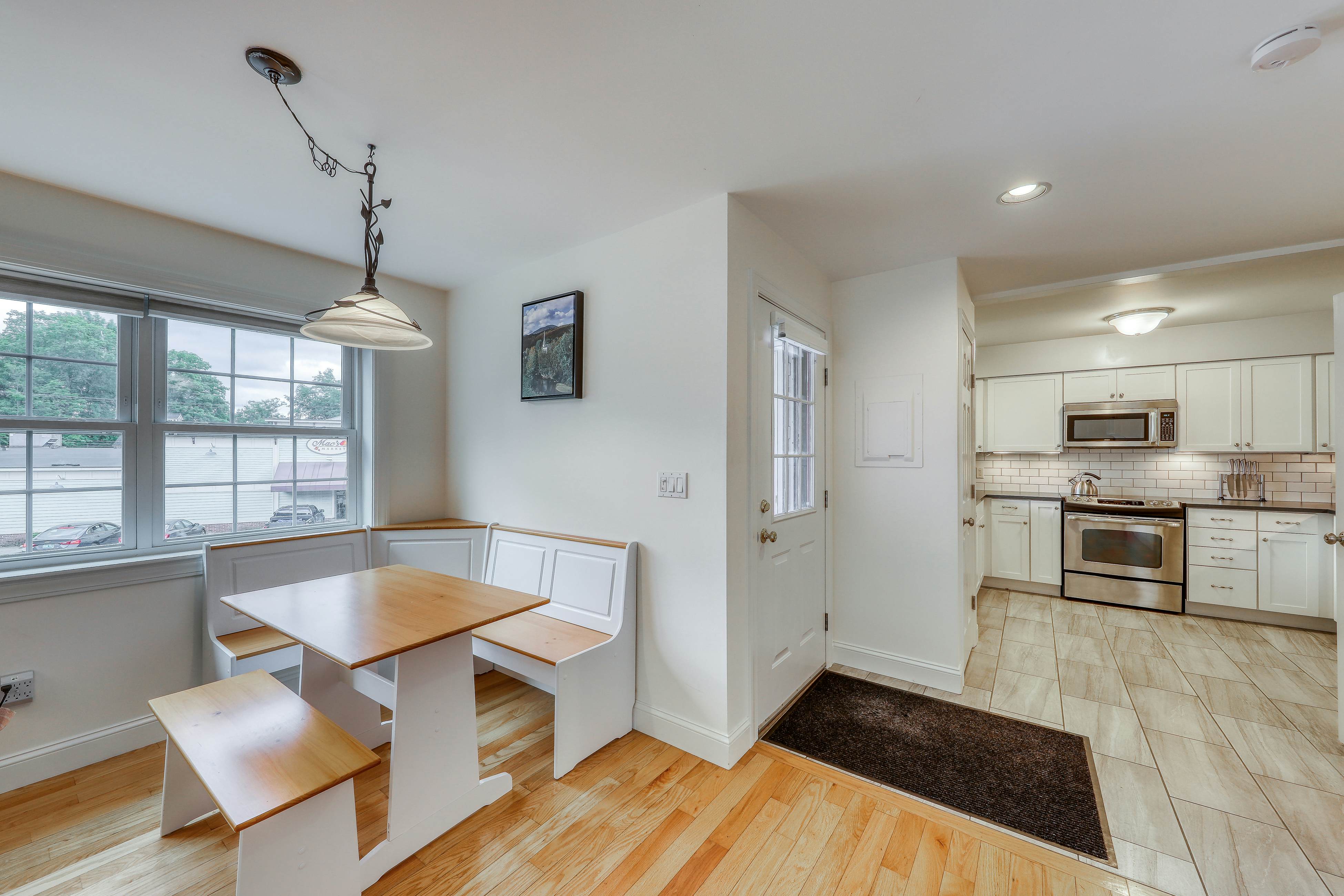 Cozy Stowe Village Retreat