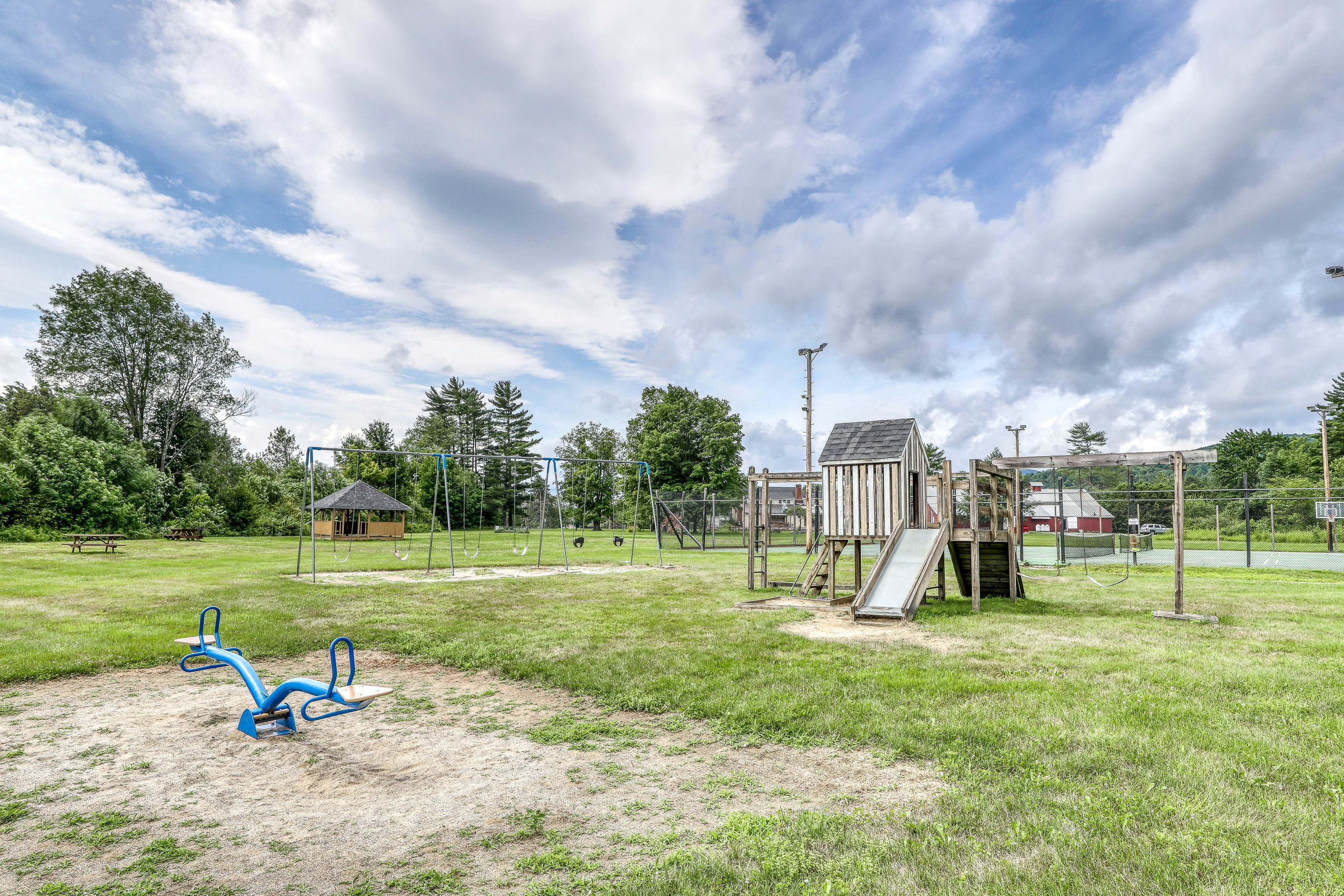 Mountainside Resort H203