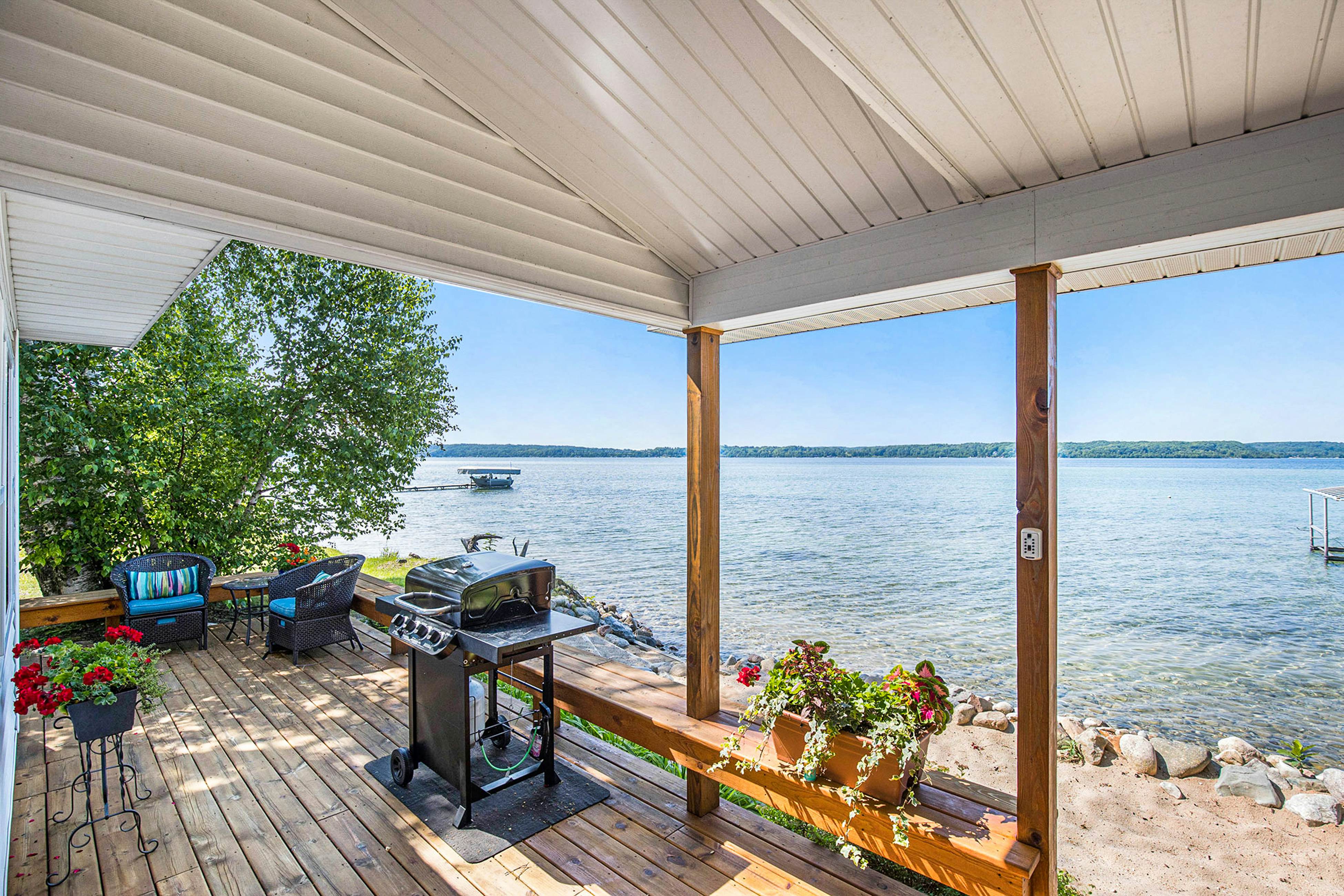 Agua Bella 3 BD Beulah, MI Vacation Rental Vacasa