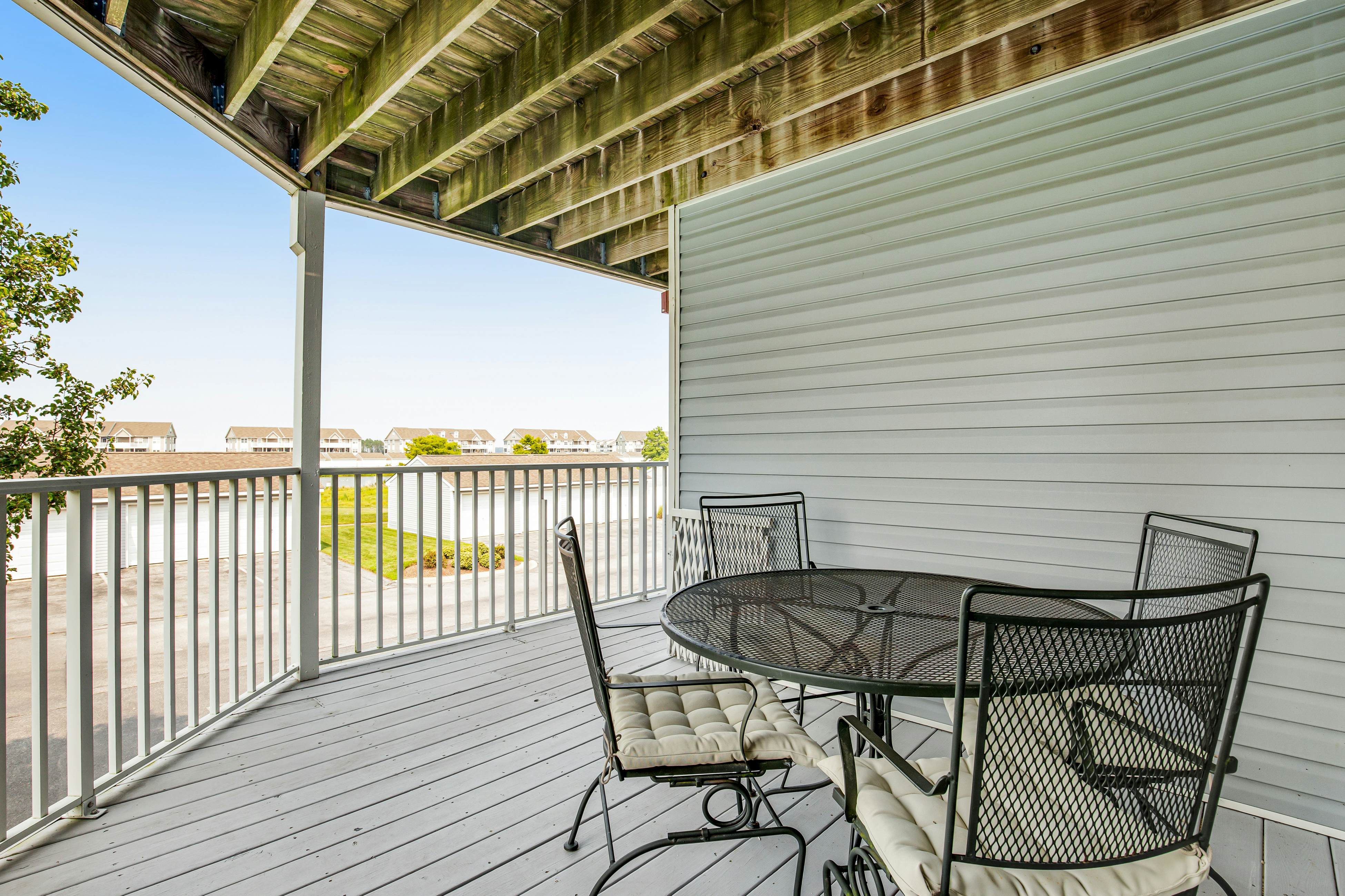 Bethany Bay - 8004 Pettinaro Dr