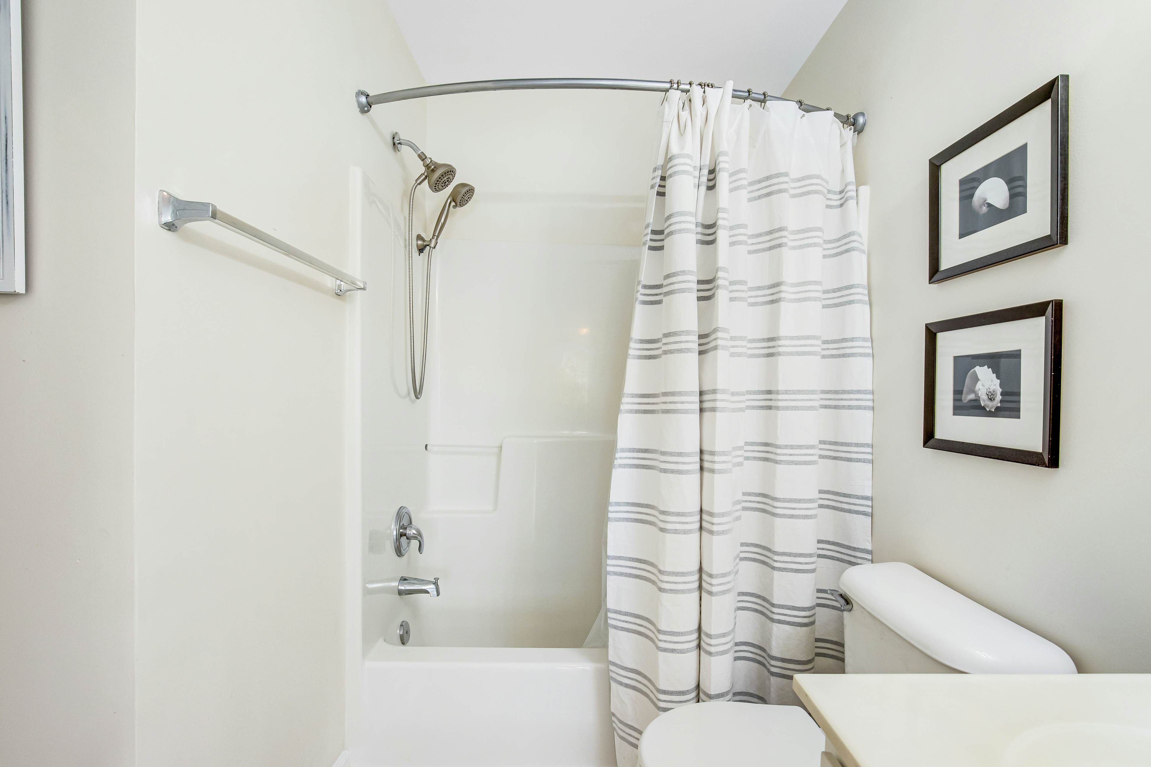 Bethany Bay - 8004 Pettinaro Dr