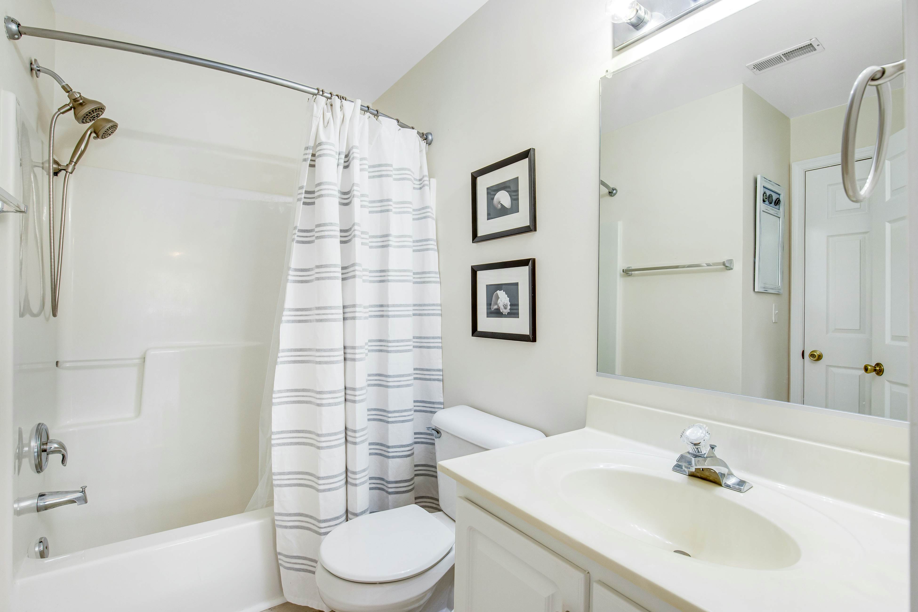 Bethany Bay - 8004 Pettinaro Dr