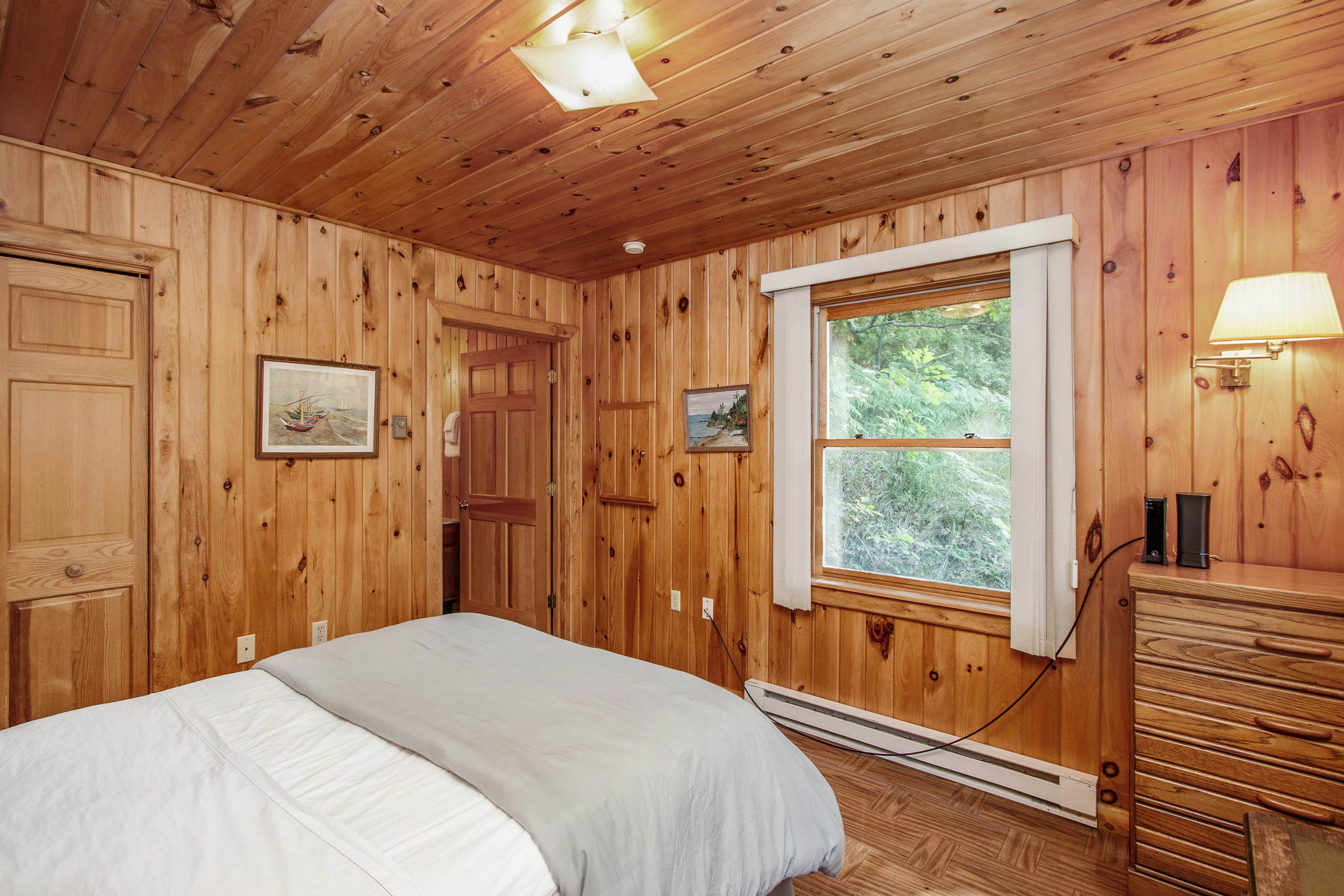 Cedar Cot & Cedar Tot