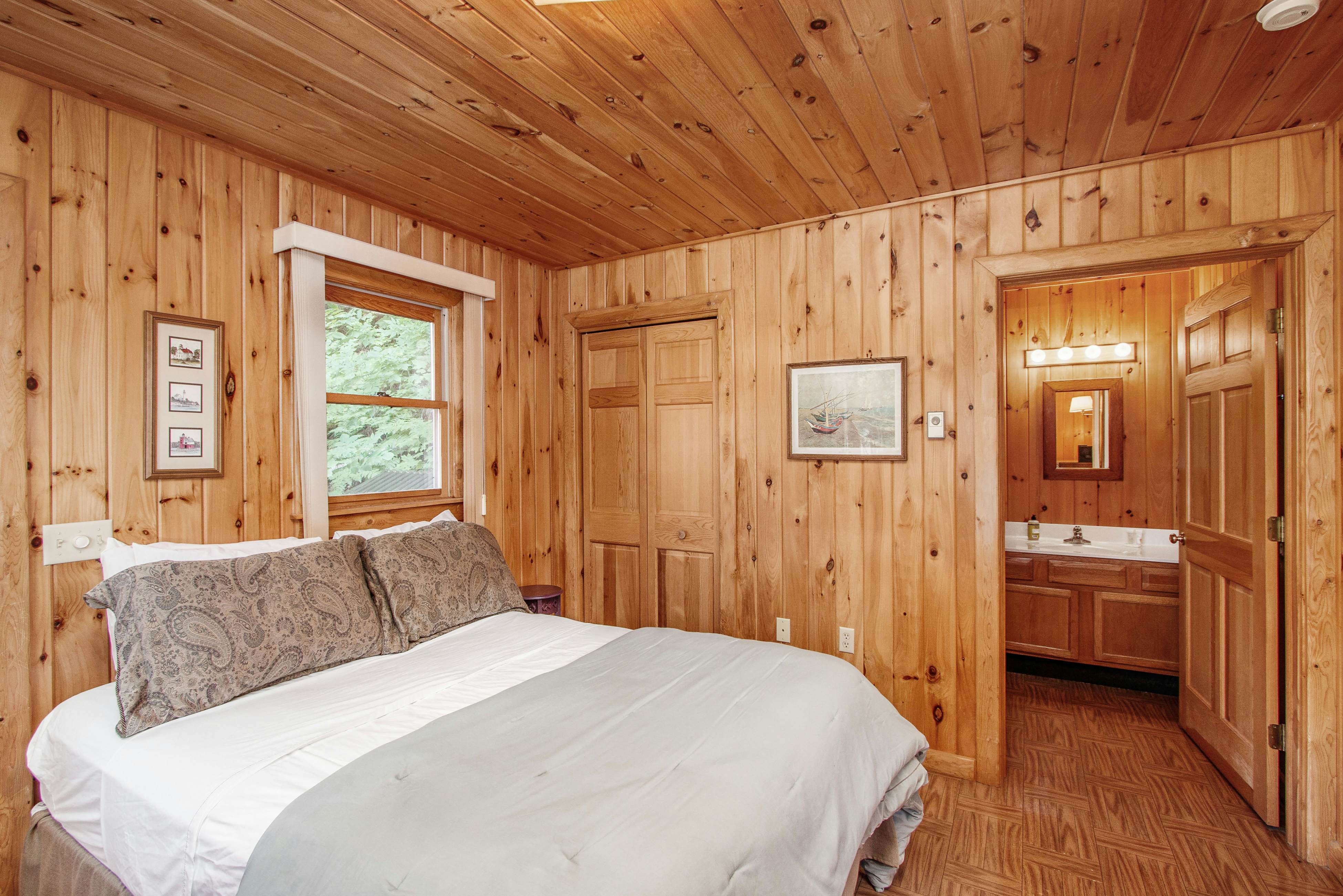 Cedar Cot & Cedar Tot