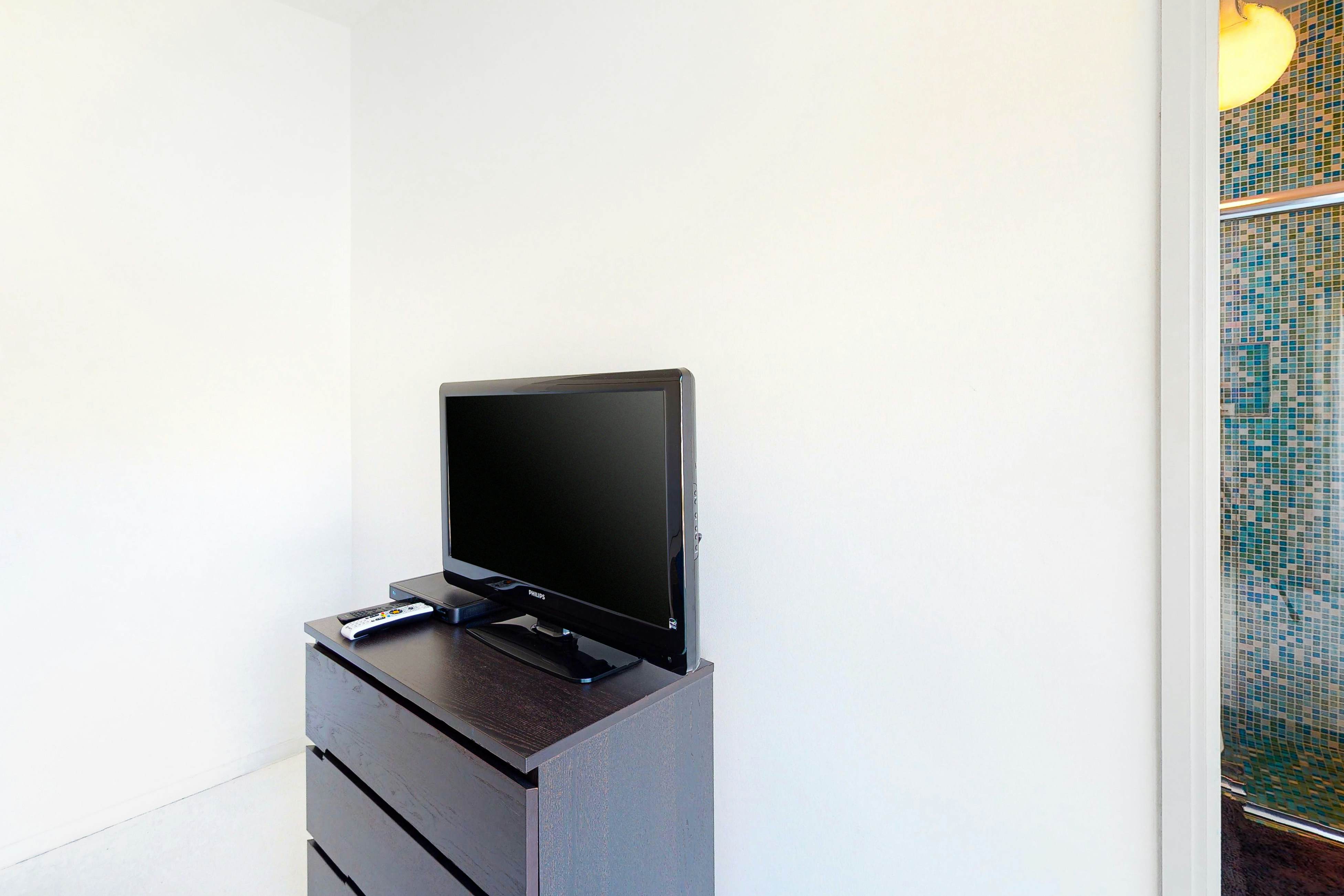 Poolside Modern Wexler - 1261