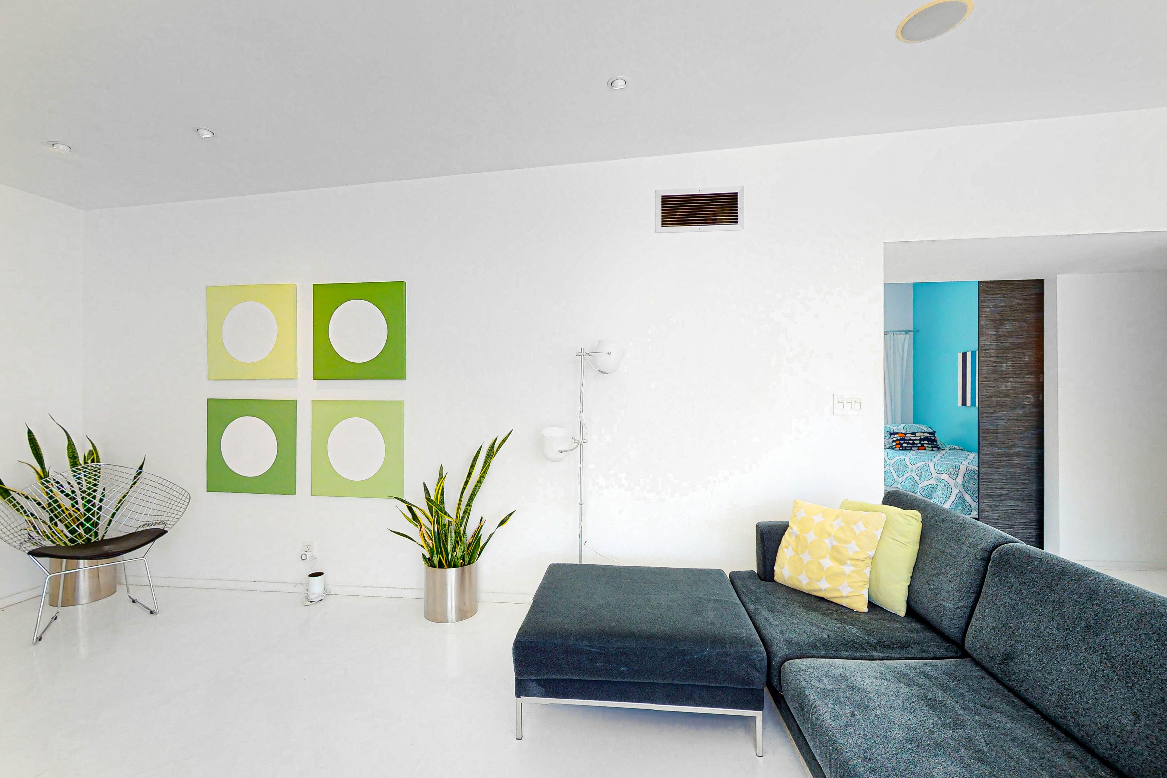 Poolside Modern Wexler - 1261