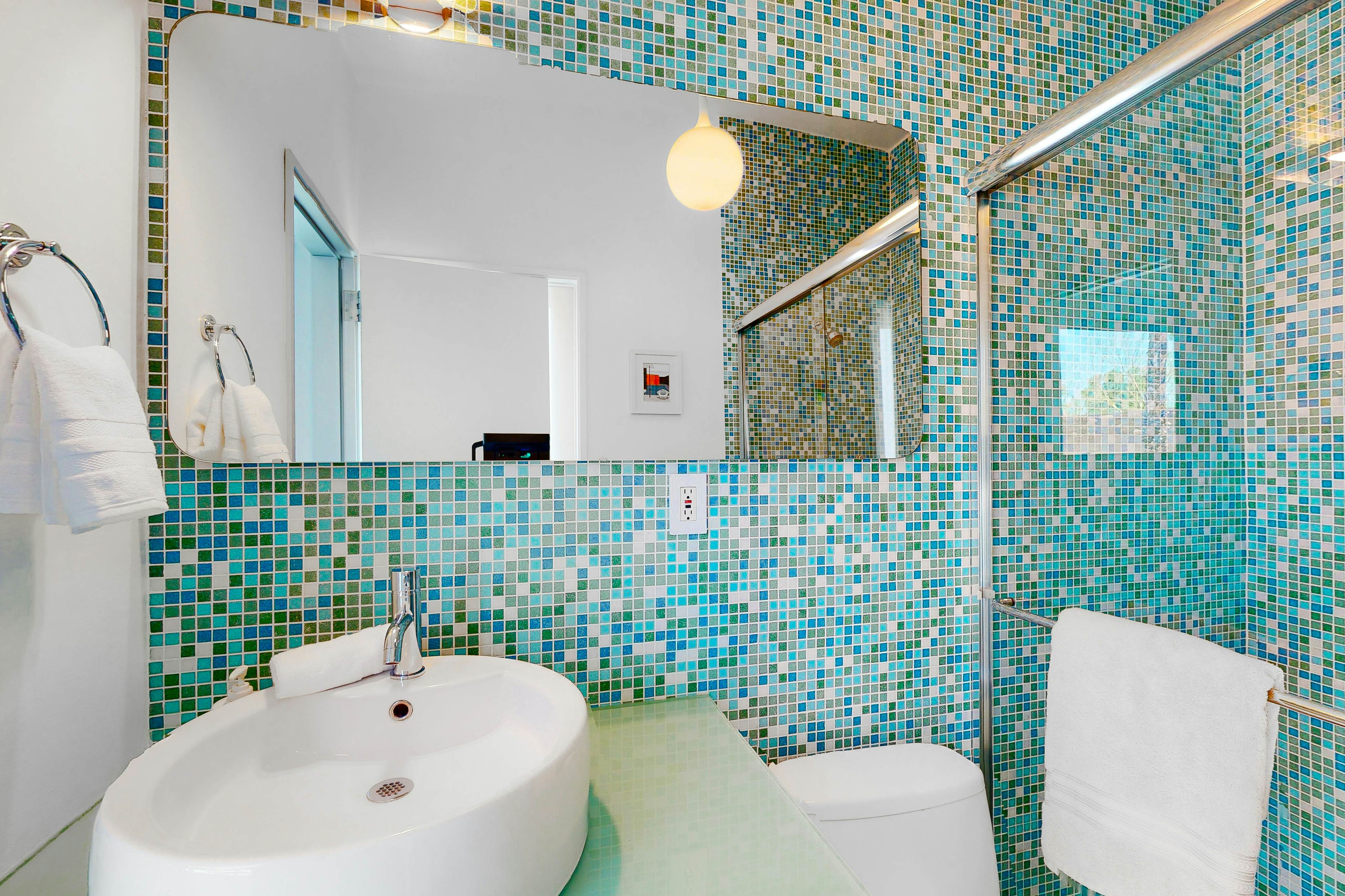 Poolside Modern Wexler - 1261