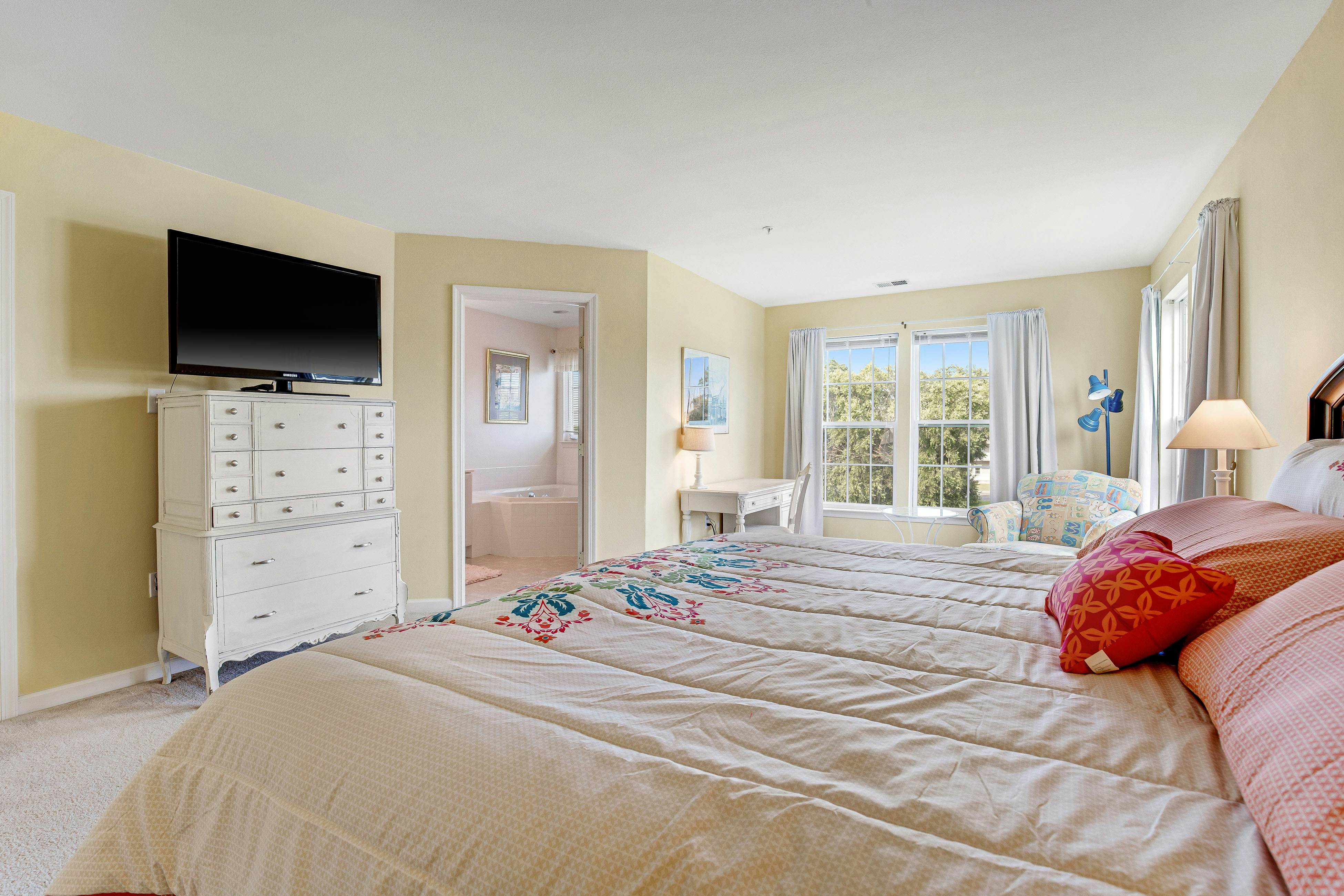 South Hampton 38337 Amaganst Ln. 4 BD Ocean View, DE Vacation