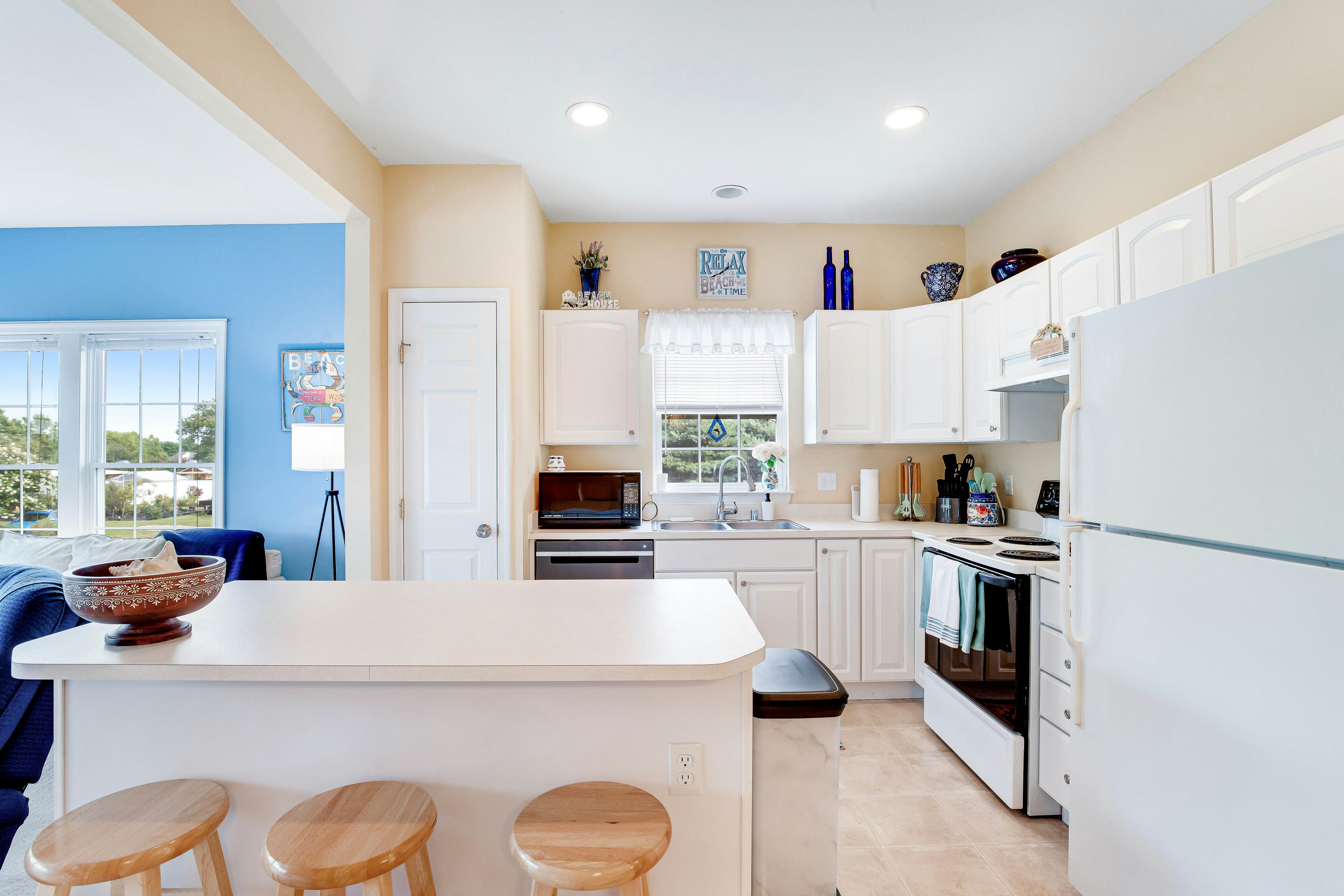 South Hampton 38337 Amaganst Ln. 4 BD Ocean View, DE Vacation