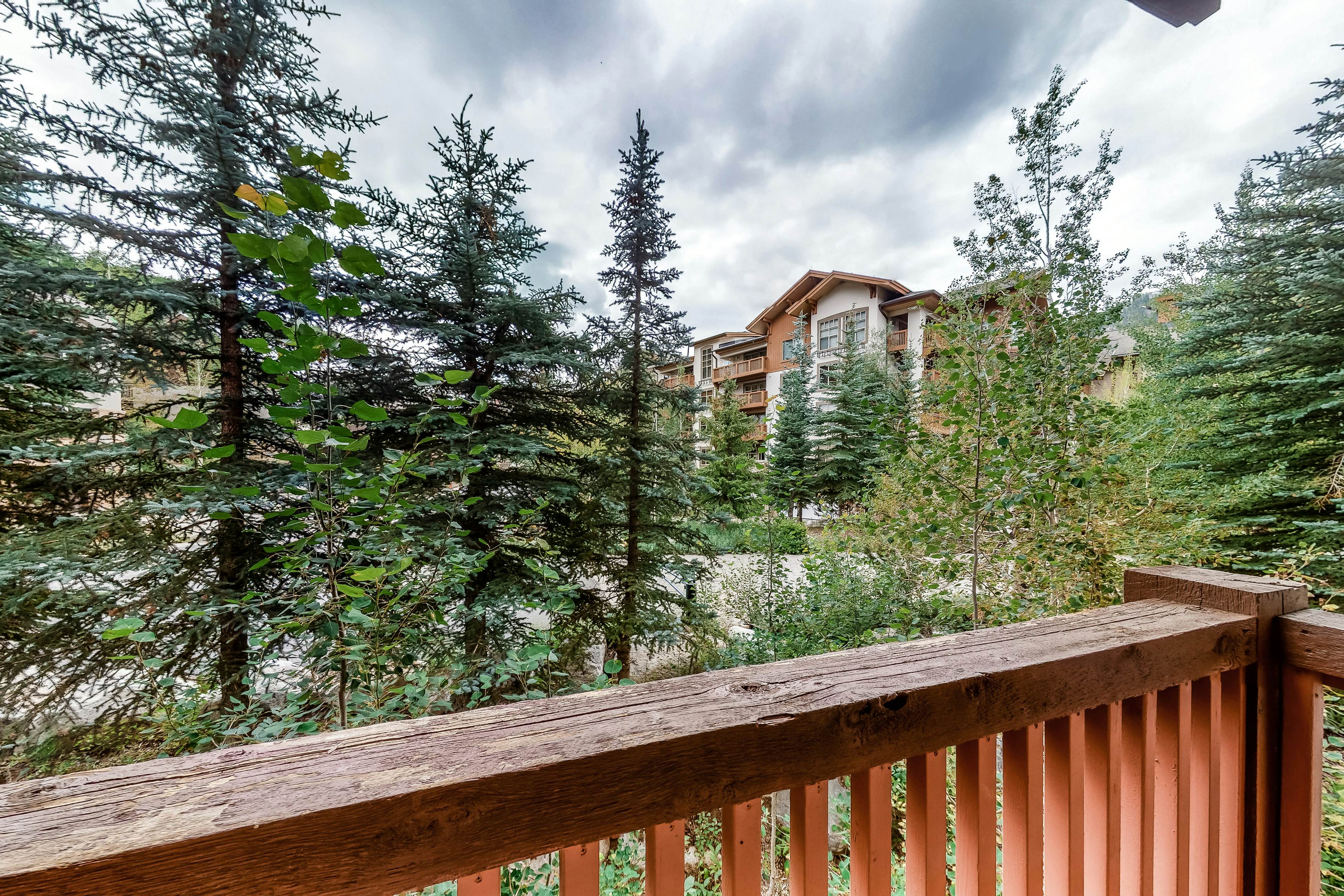 Eagle Springs East 206 - White Fir Suite