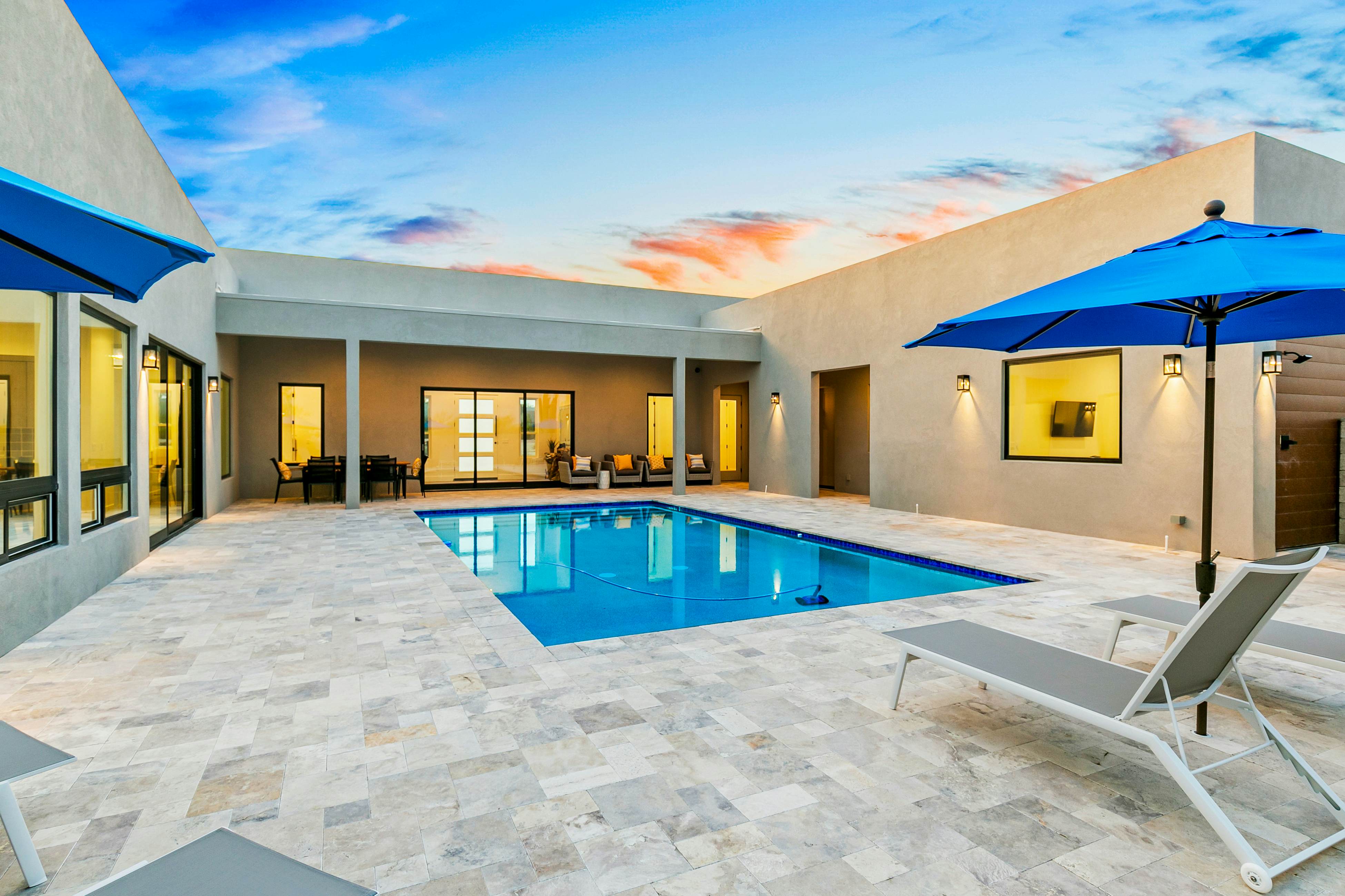 Sonoran Sunsets, a 3-Suite Retreat