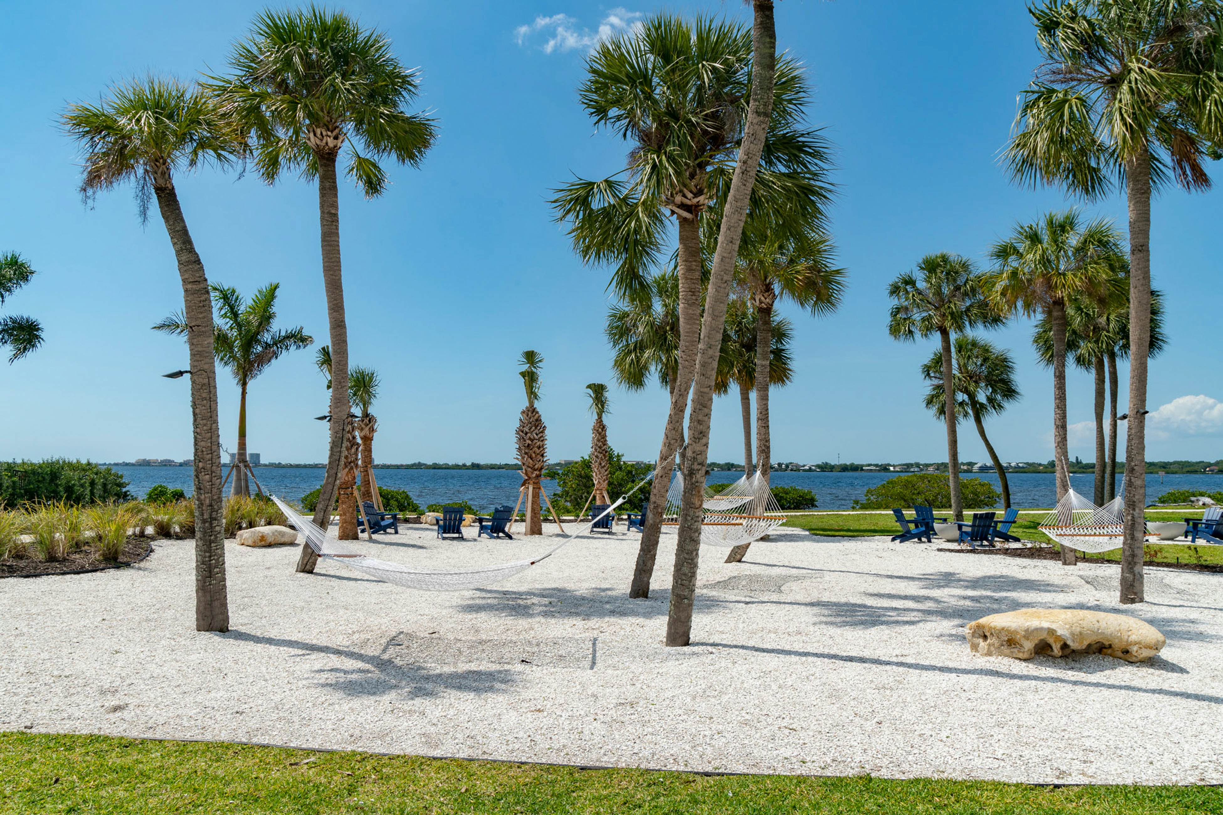 Carlton Arms View B1 # A