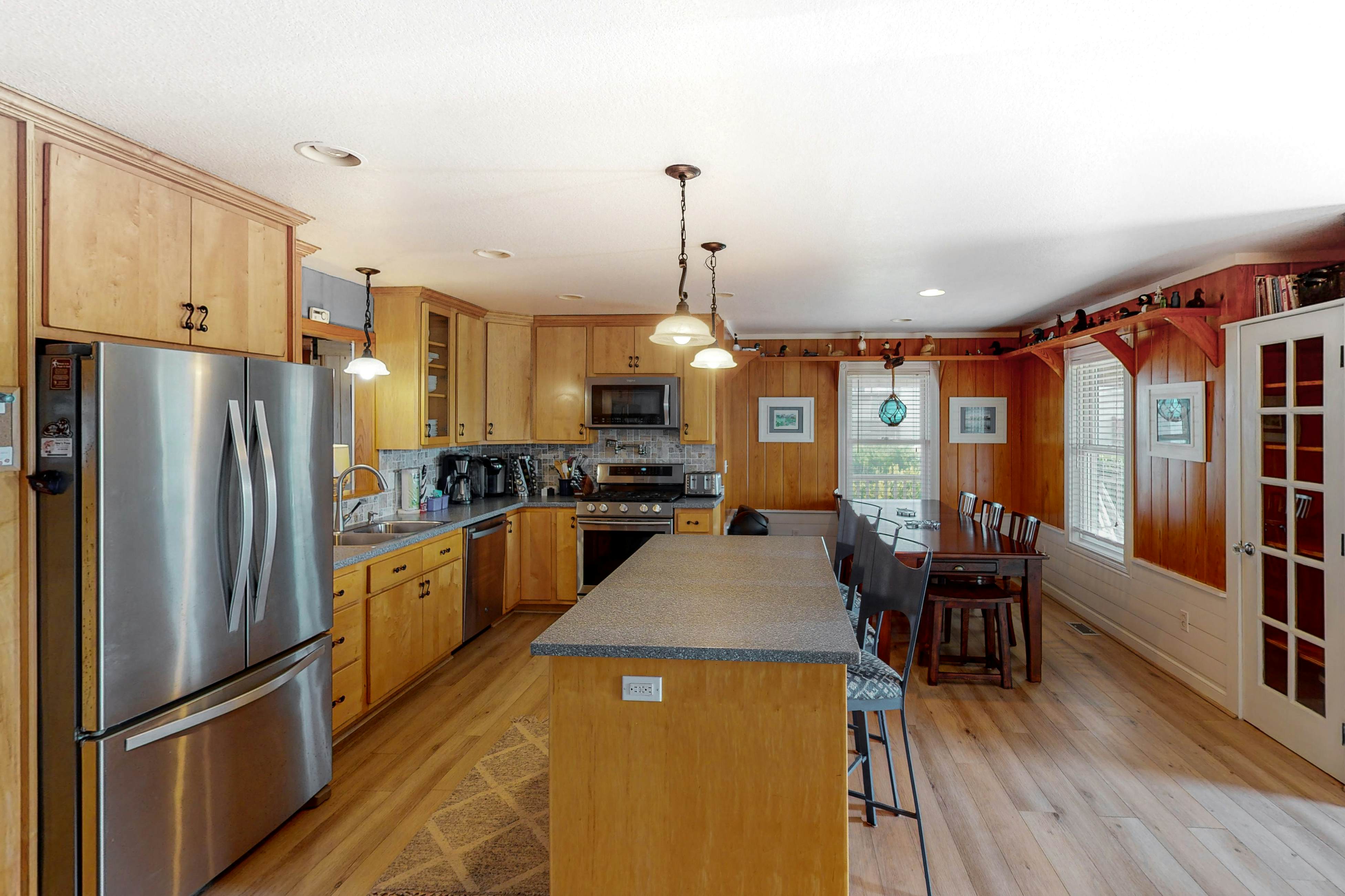 Reel Living 3AV 5 BD Avon, NC Vacation Rental Vacasa