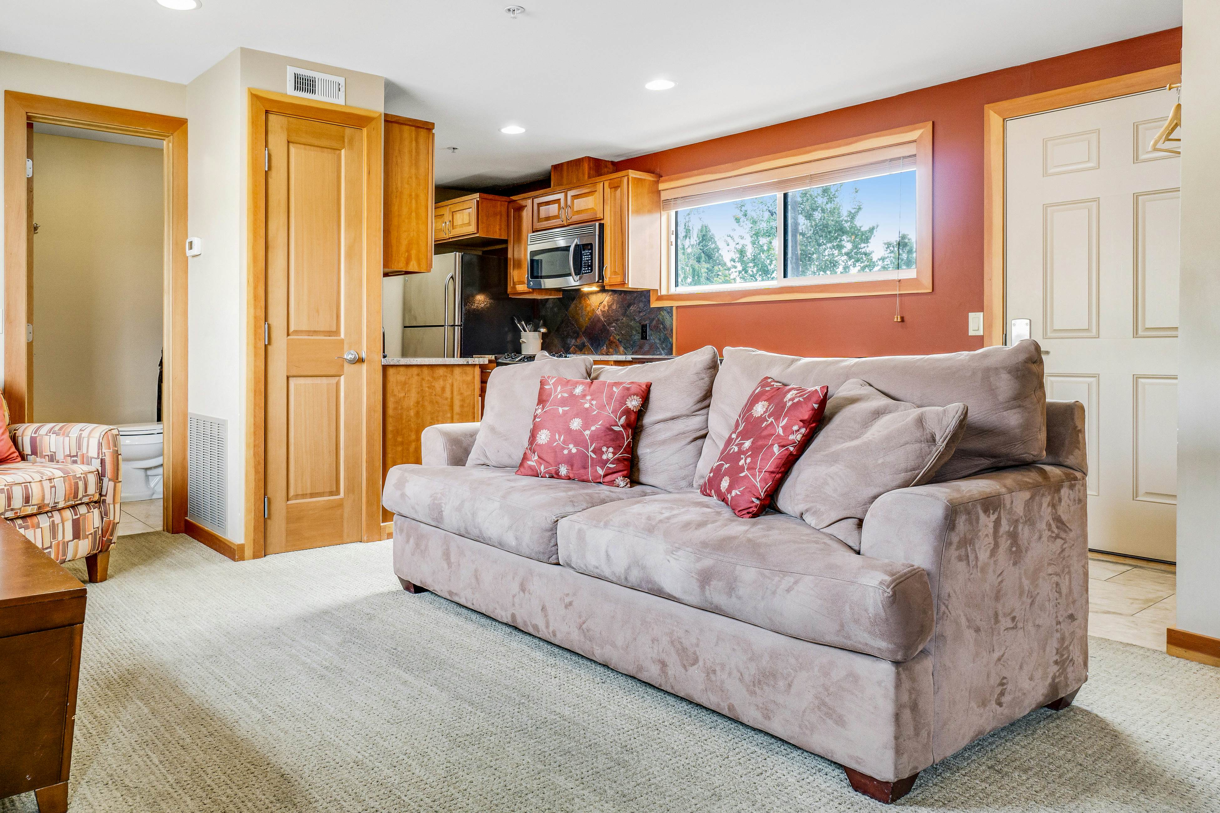 Lake Chelan Vacation Rentals, House Rentals, Cabins Vacasa