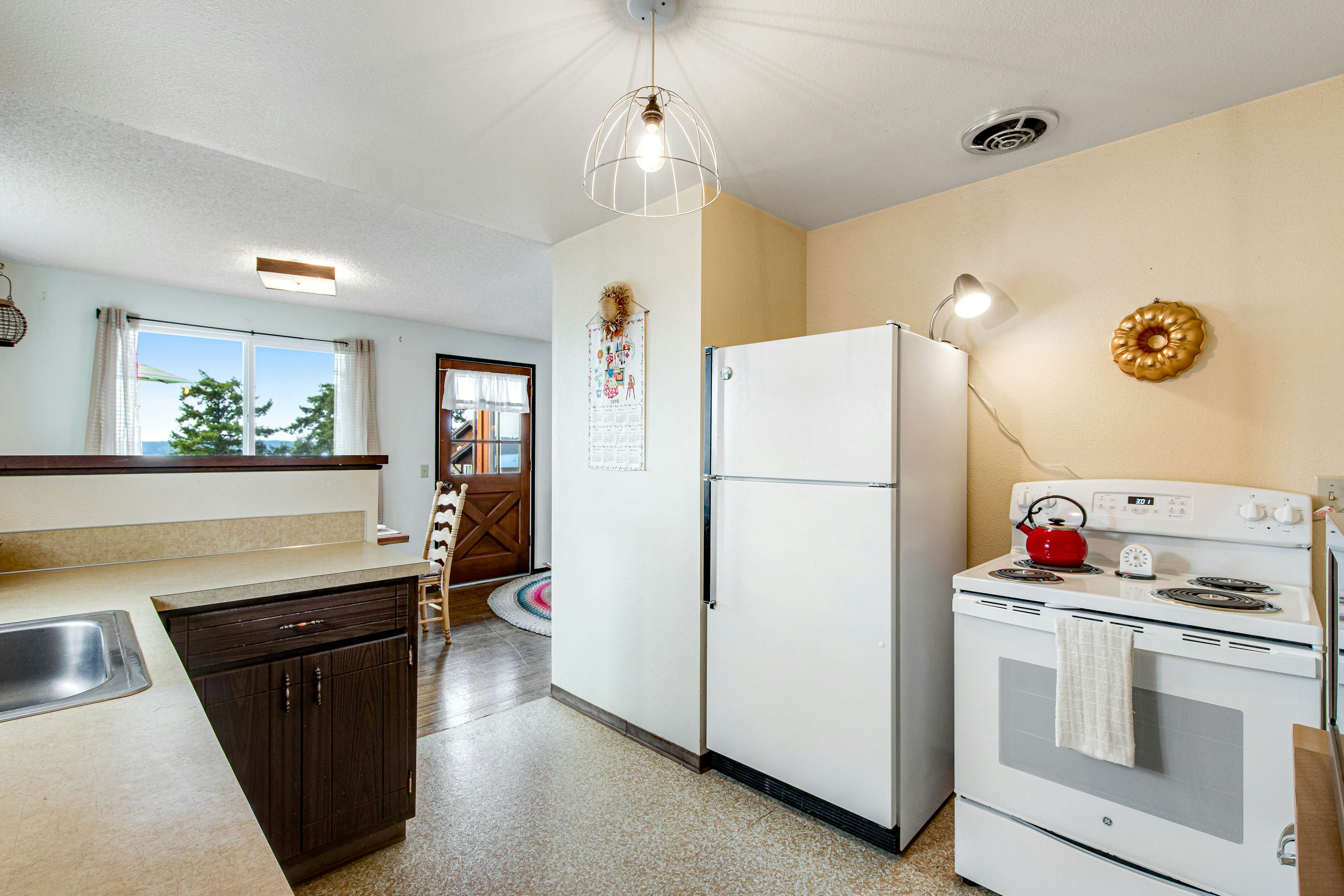 Sundown Memory Lane Cabin