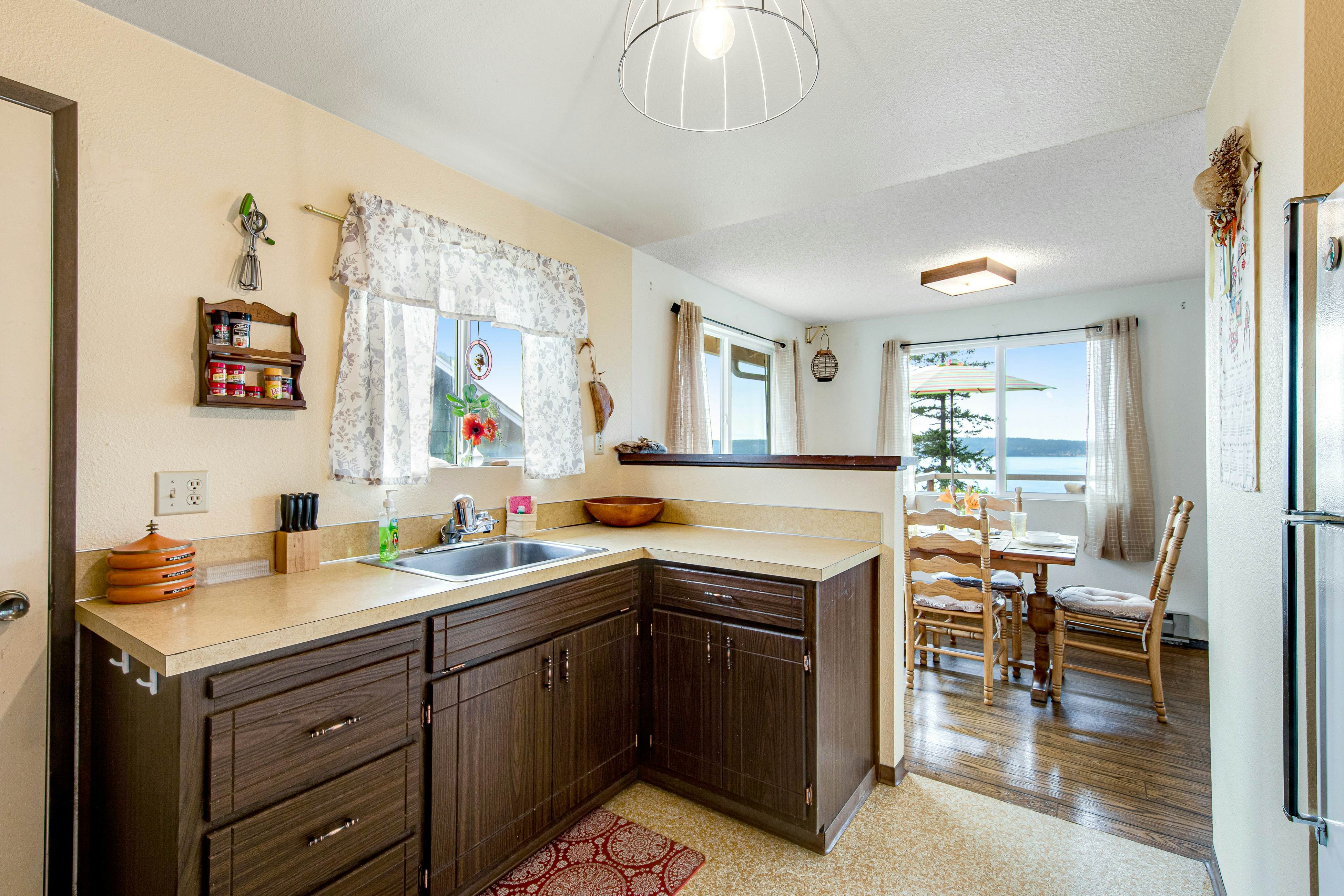 Sundown Memory Lane Cabin