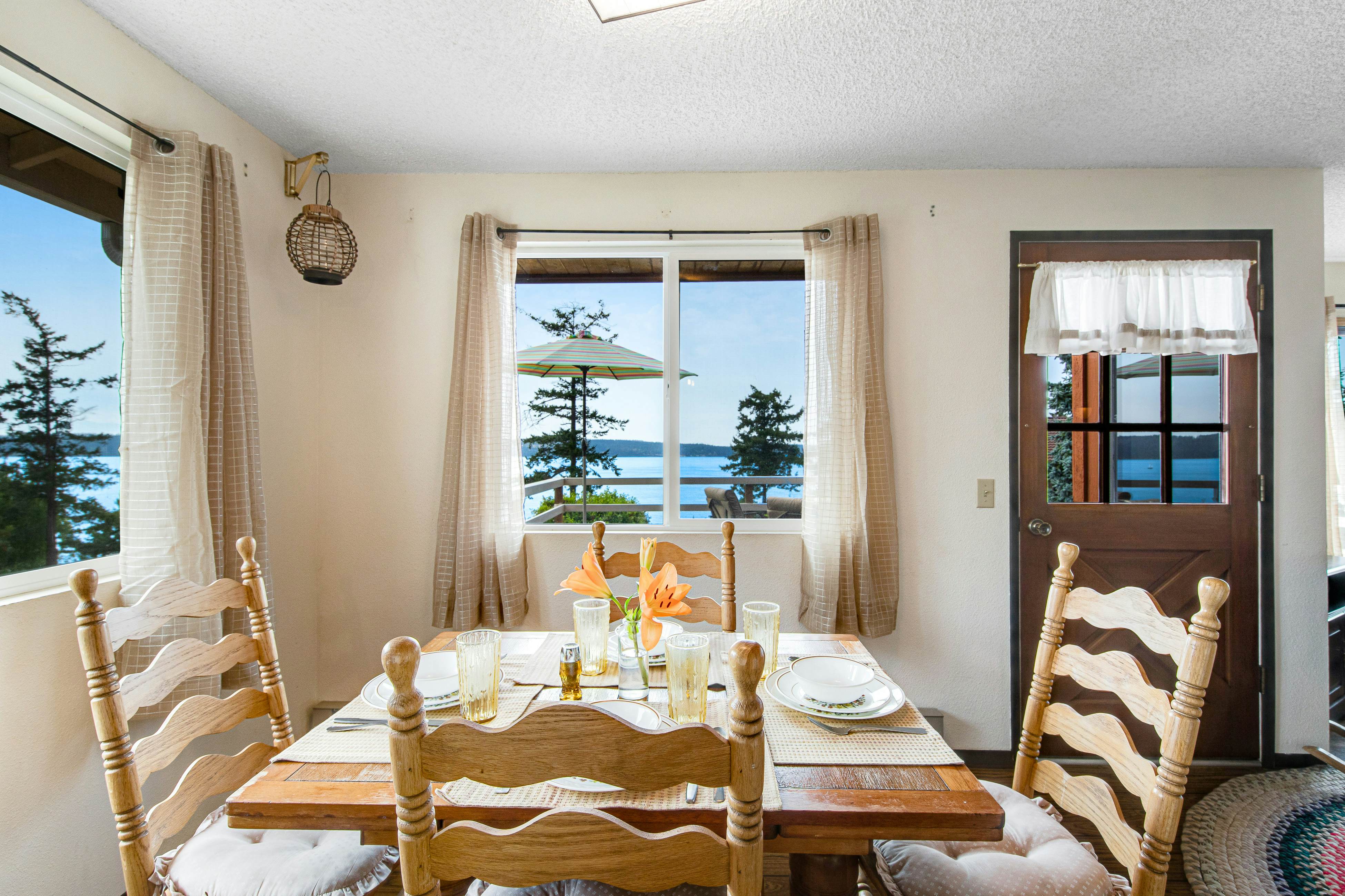 Sundown Memory Lane Cabin